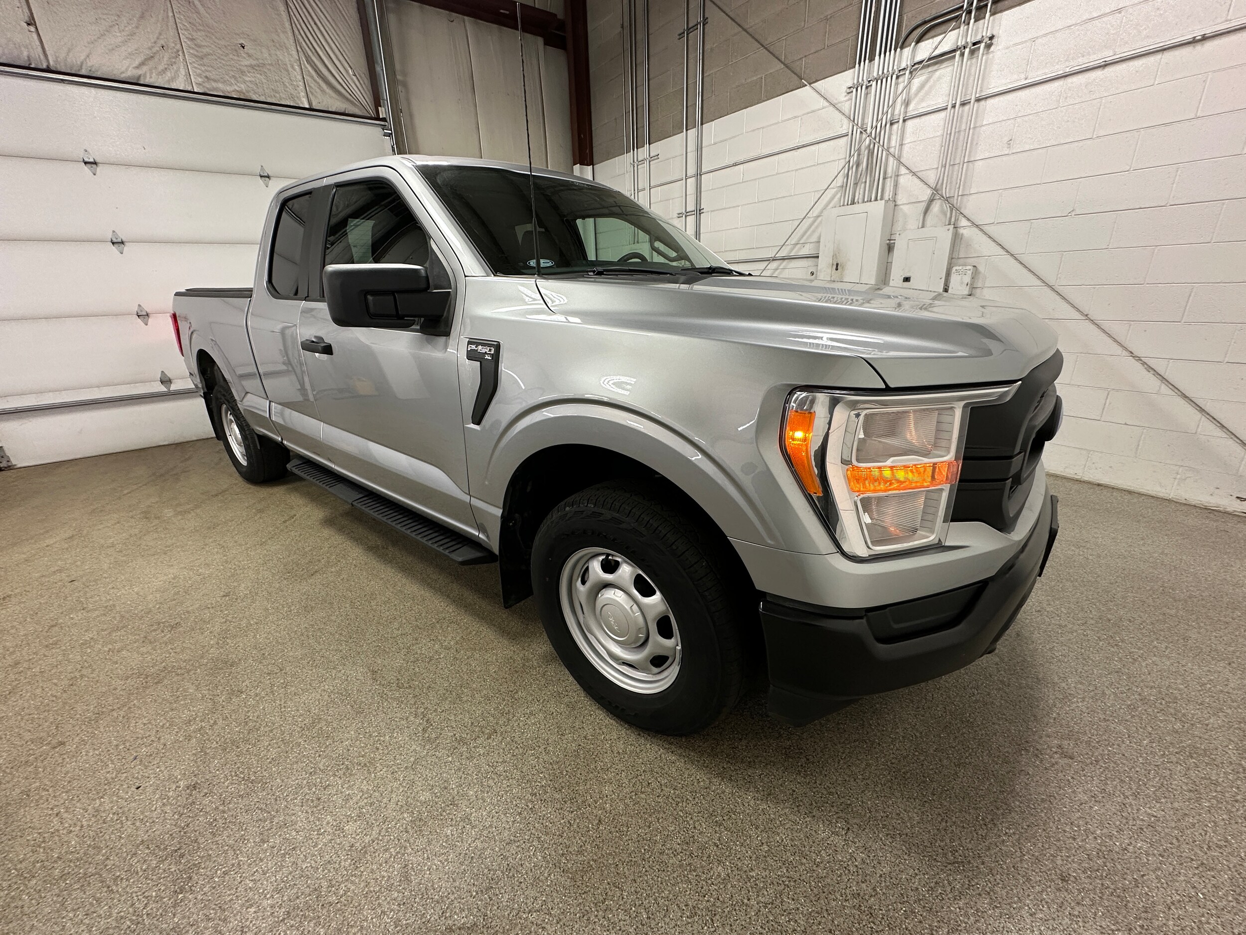 2022 Ford F-150 XL photo 2