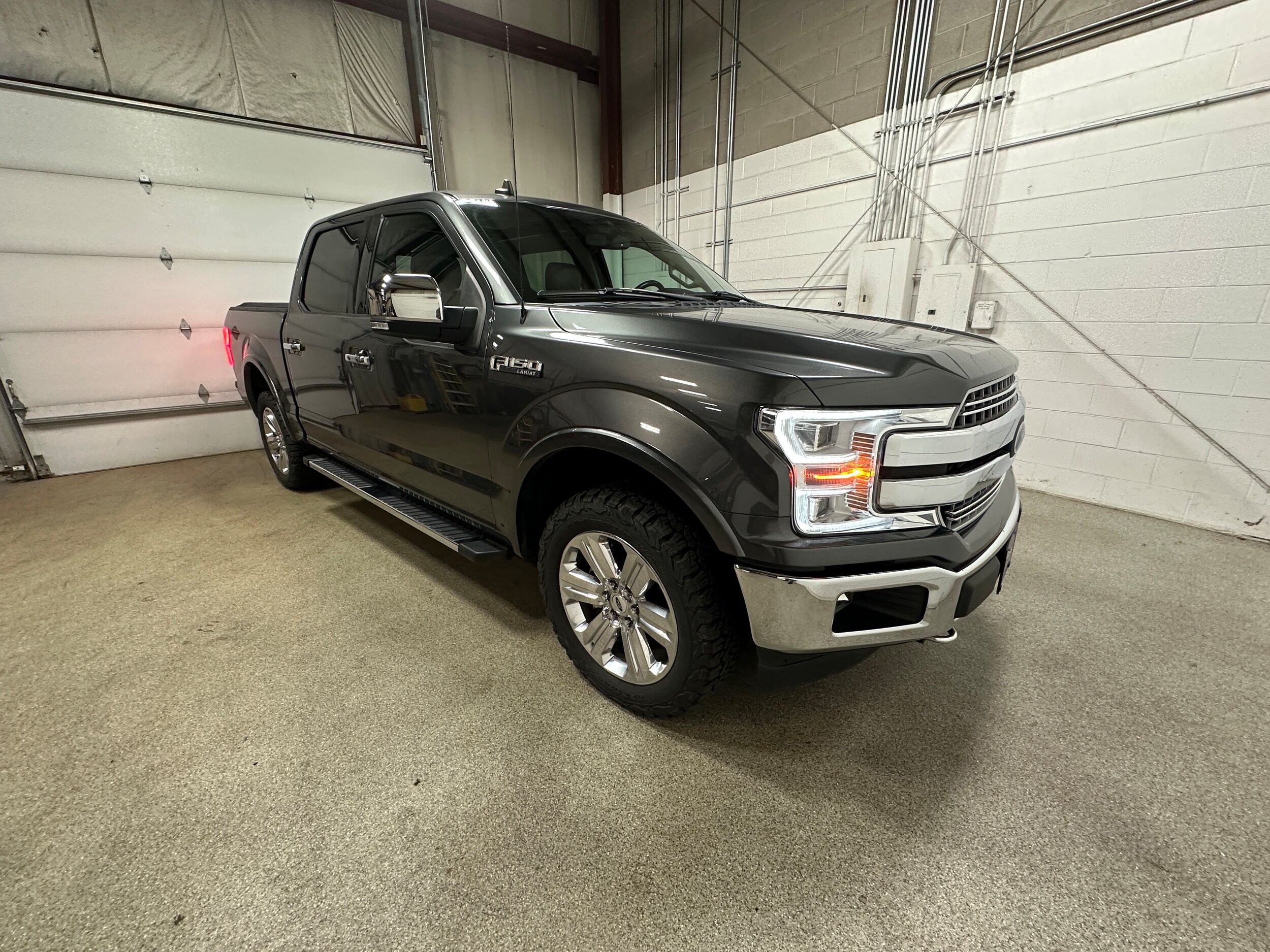 2020 Ford F-150 Lariat photo 3