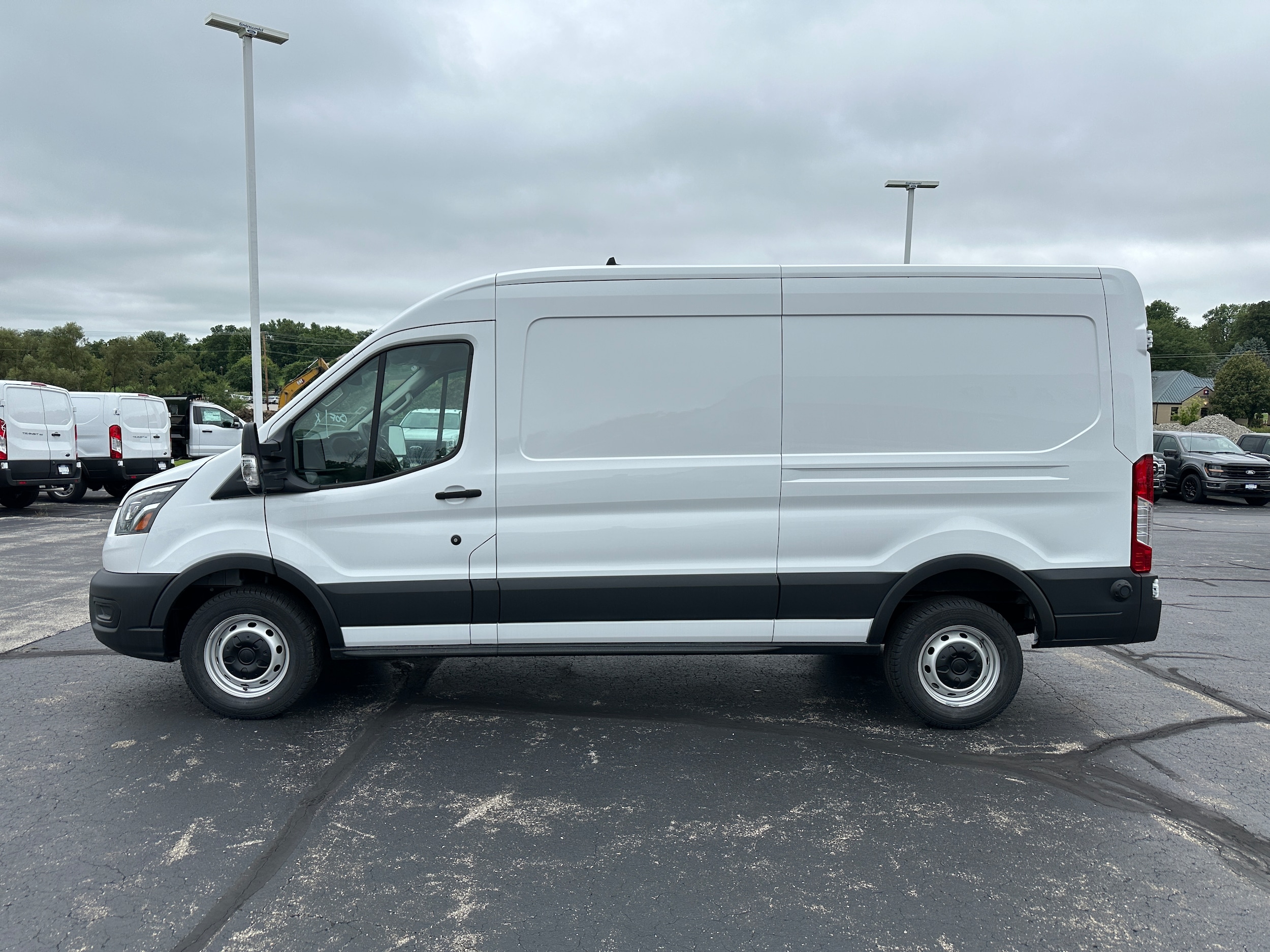 2025 Ford Transit Cargo Van photo 4