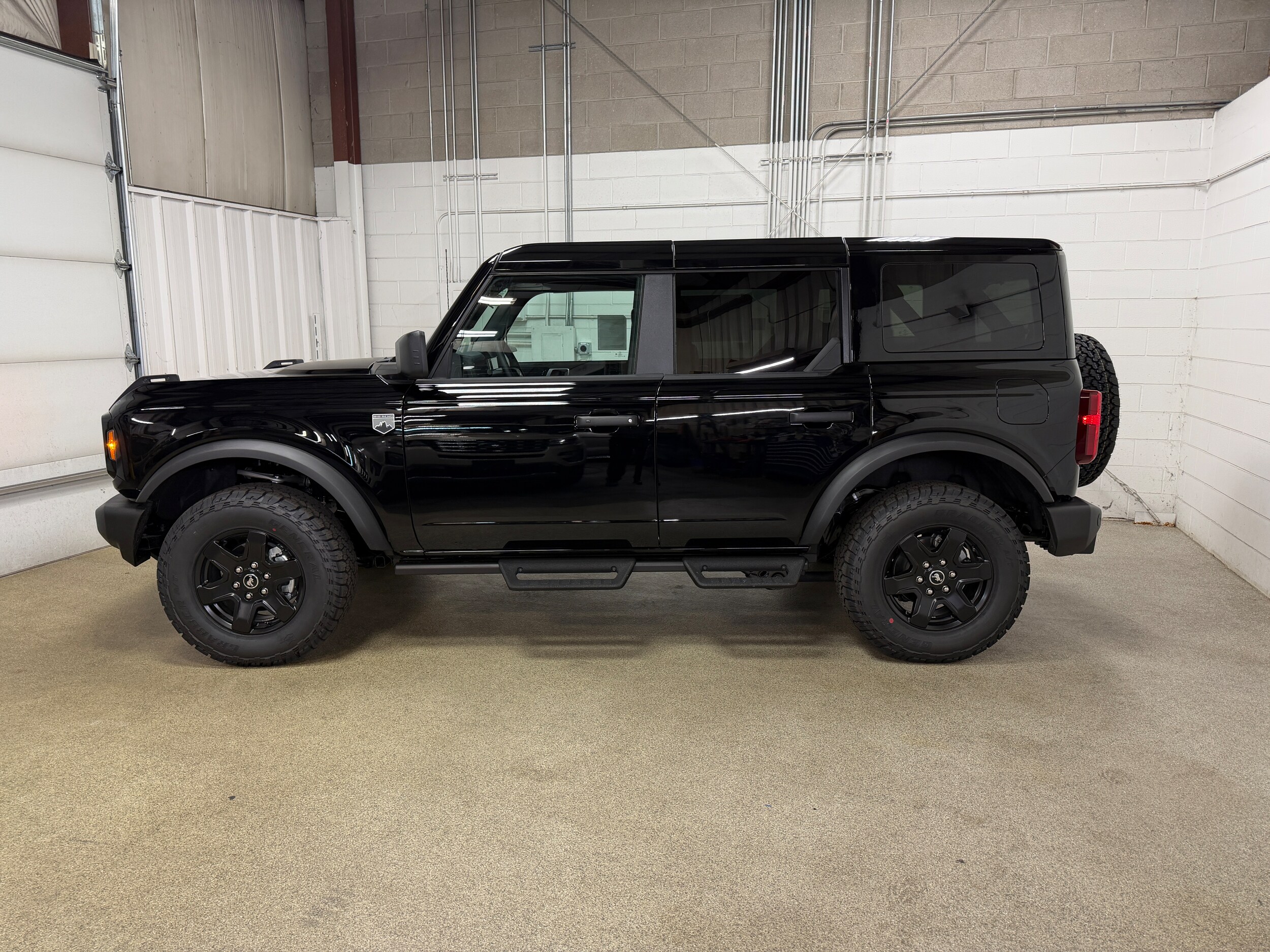 2025 Ford Bronco Big Bend photo 3