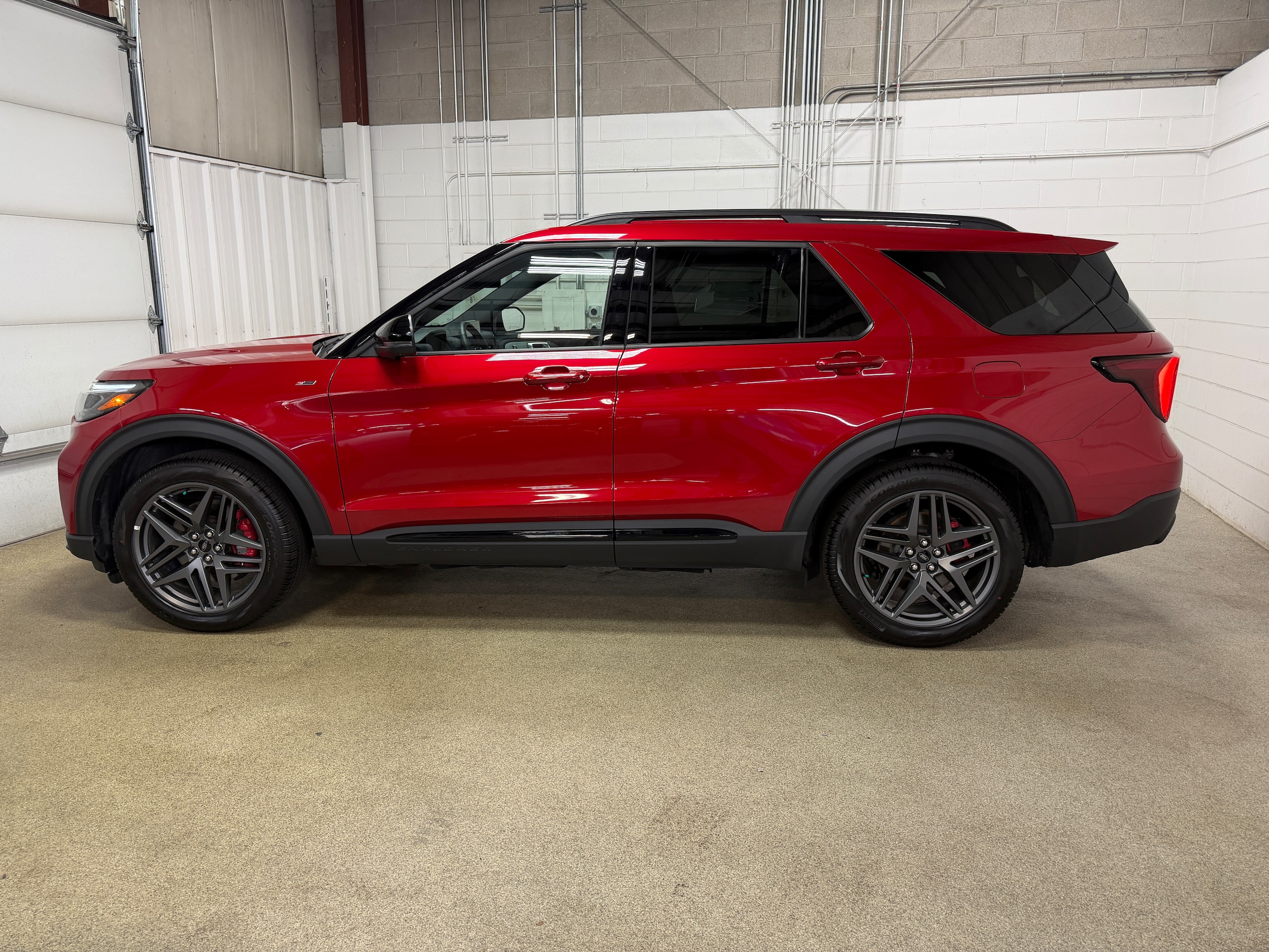 2026 Ford Explorer ST-LINE - Photo 7