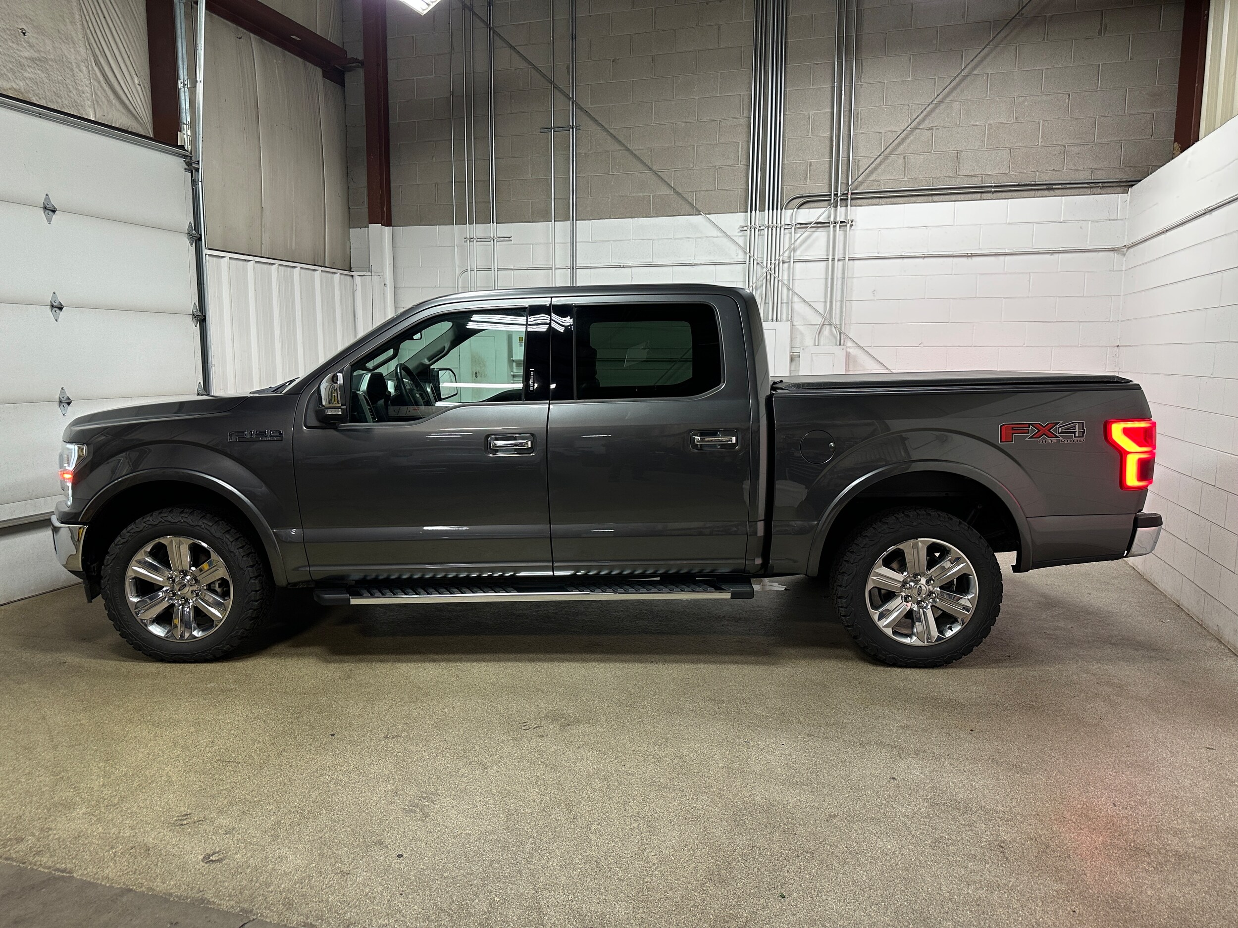 2020 Ford F-150 Lariat photo 4