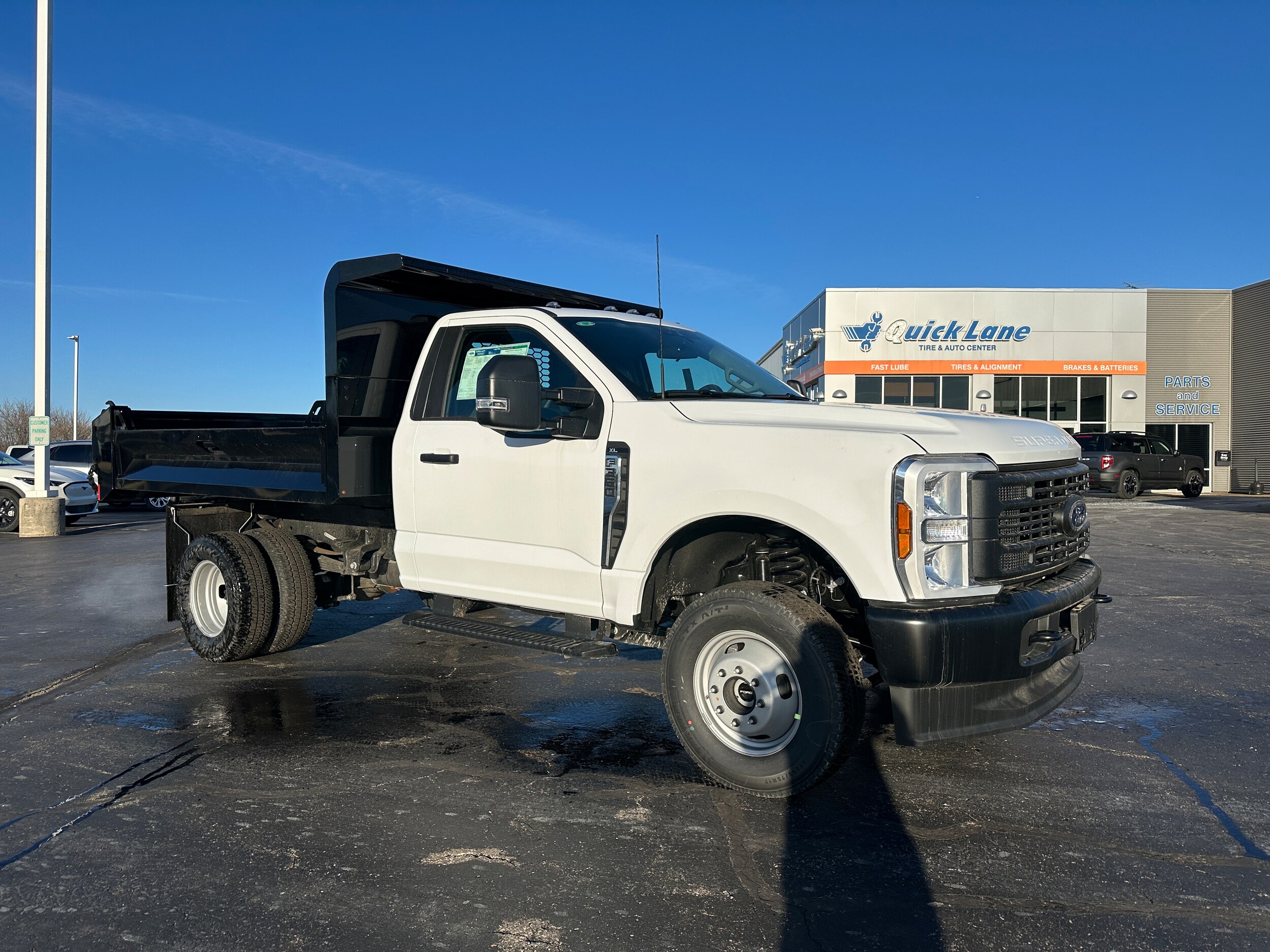 2024 Ford F-350 XL photo 3