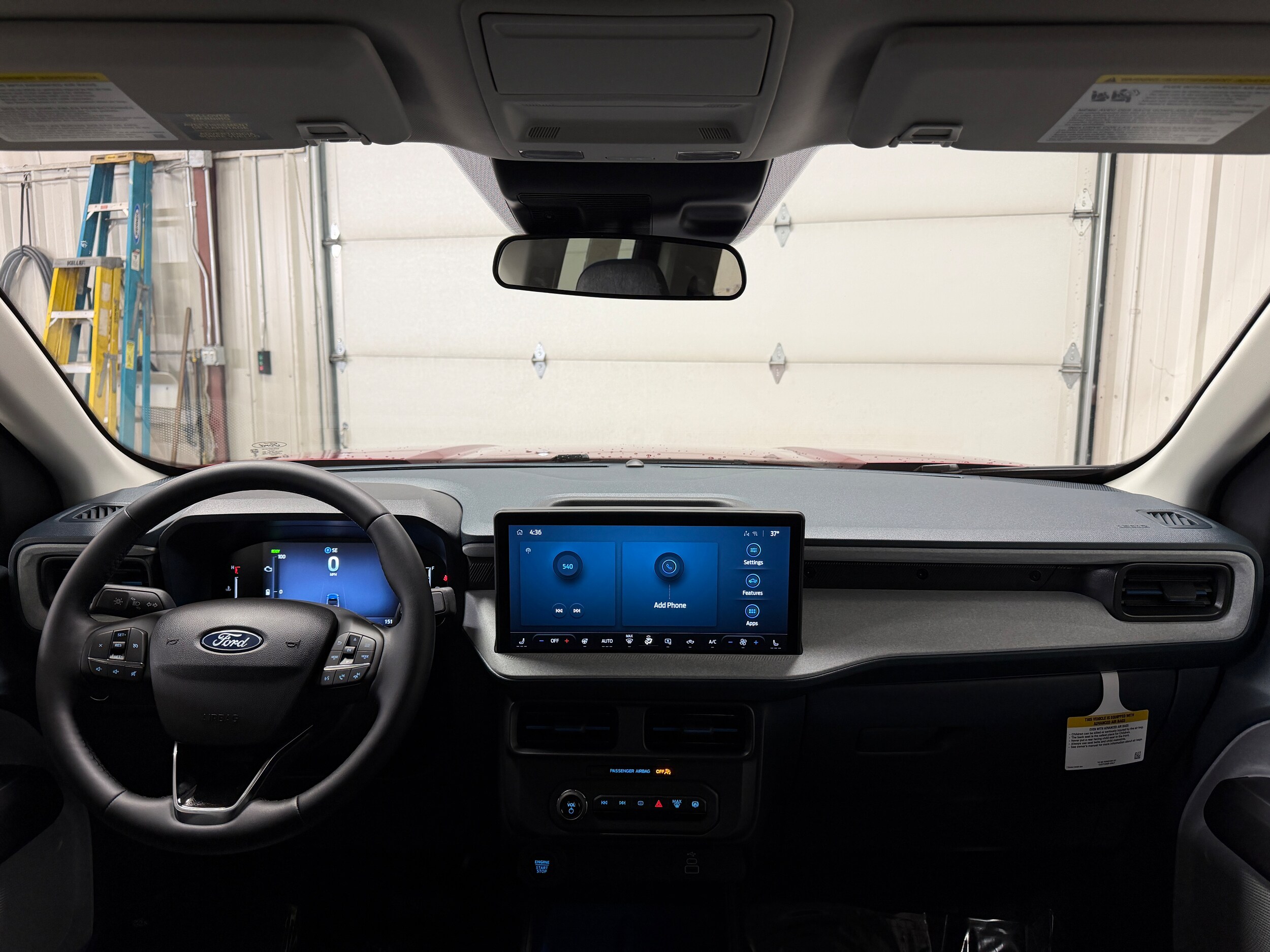 2025 Ford Maverick XLT photo 2