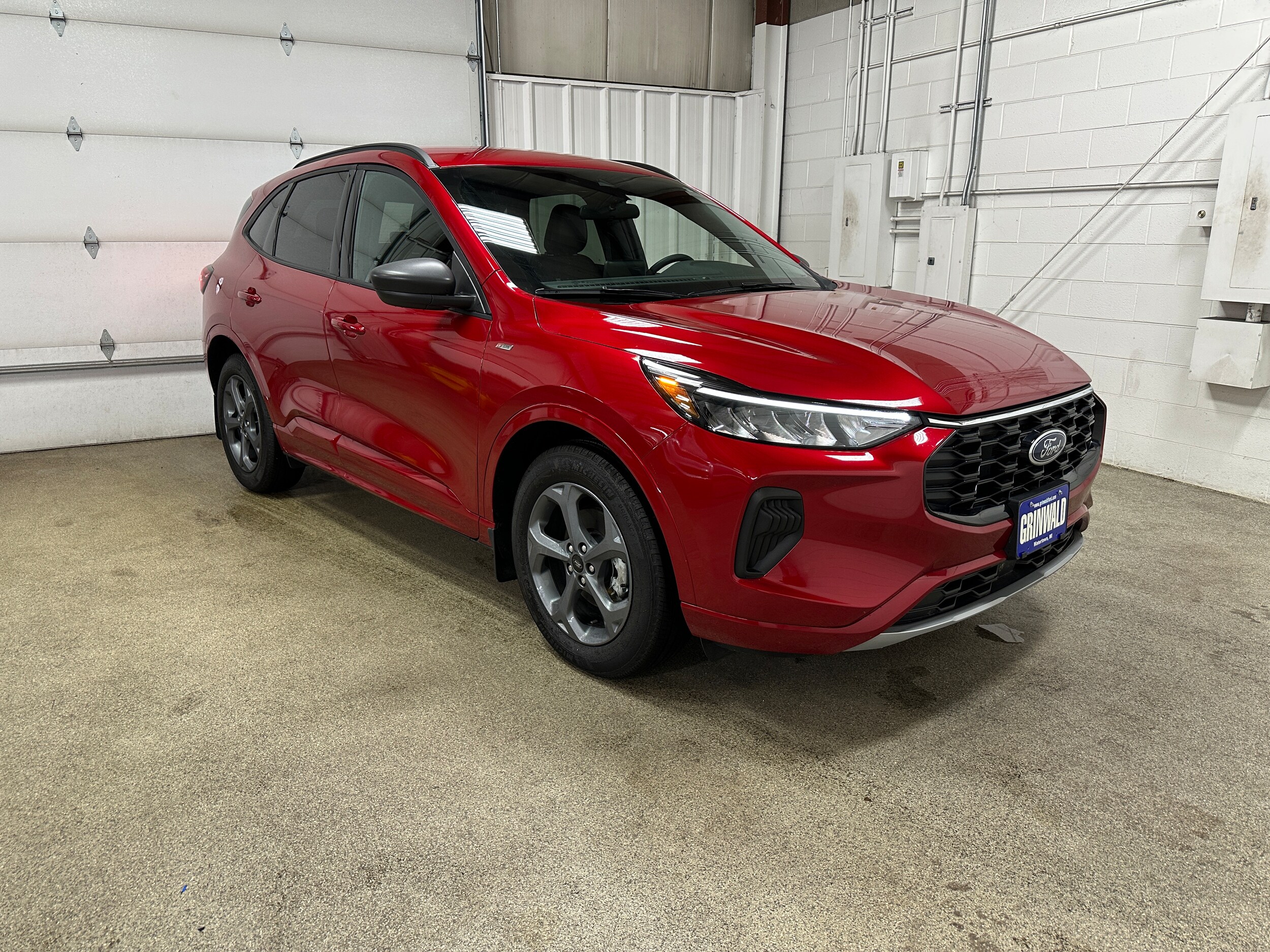 2024 Ford Escape ST-Line photo 3