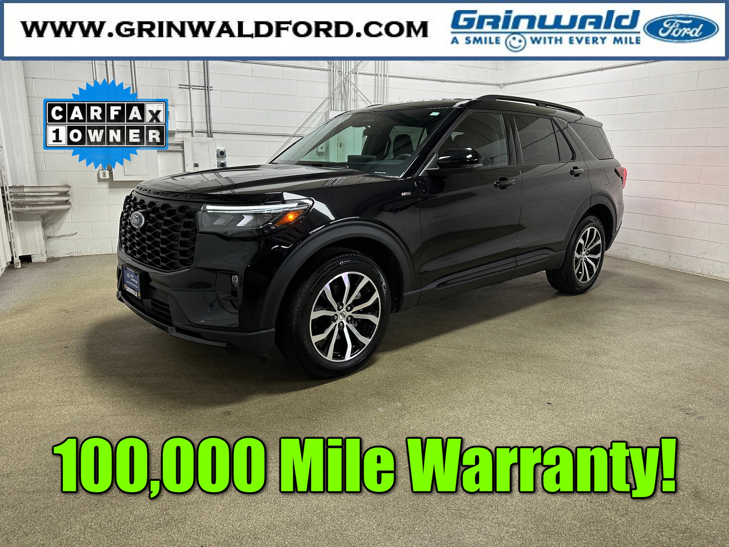 2025 Ford Explorer ST-LINE's photo