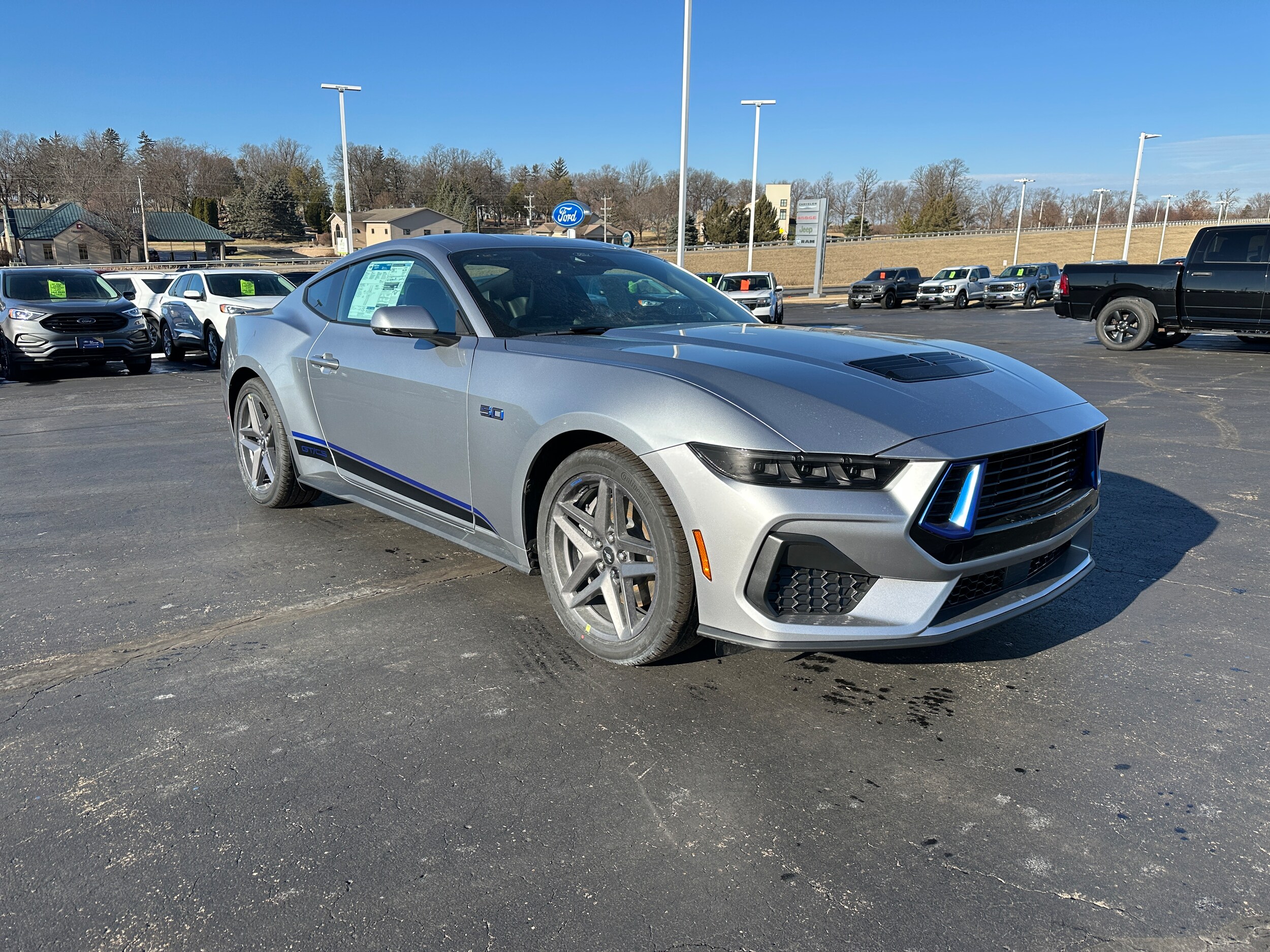 2025 Ford Mustang GT Premium photo 3