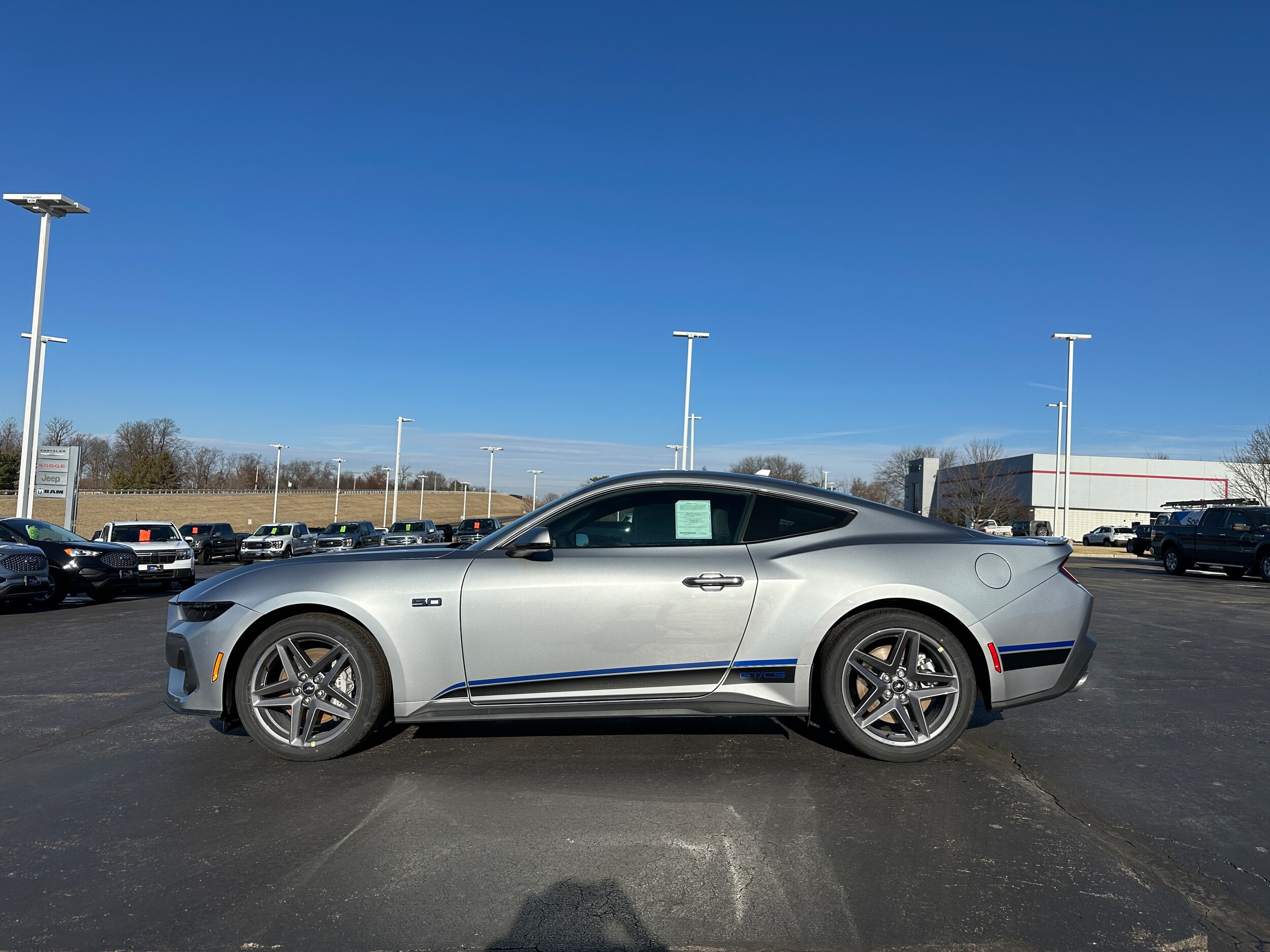 2025 Ford Mustang GT Premium photo 4