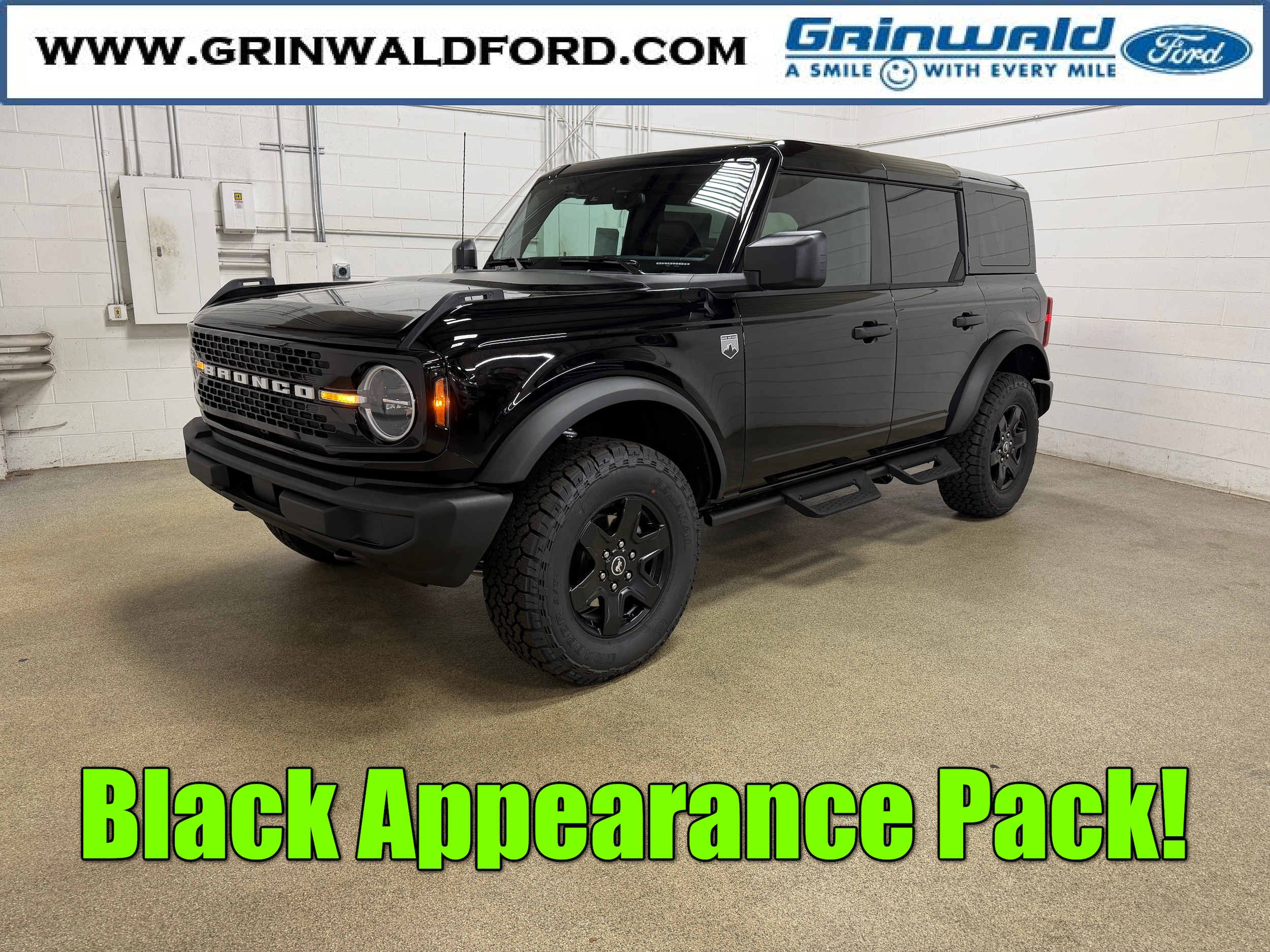 2025 Ford Bronco 4-Door Big Bend's photo