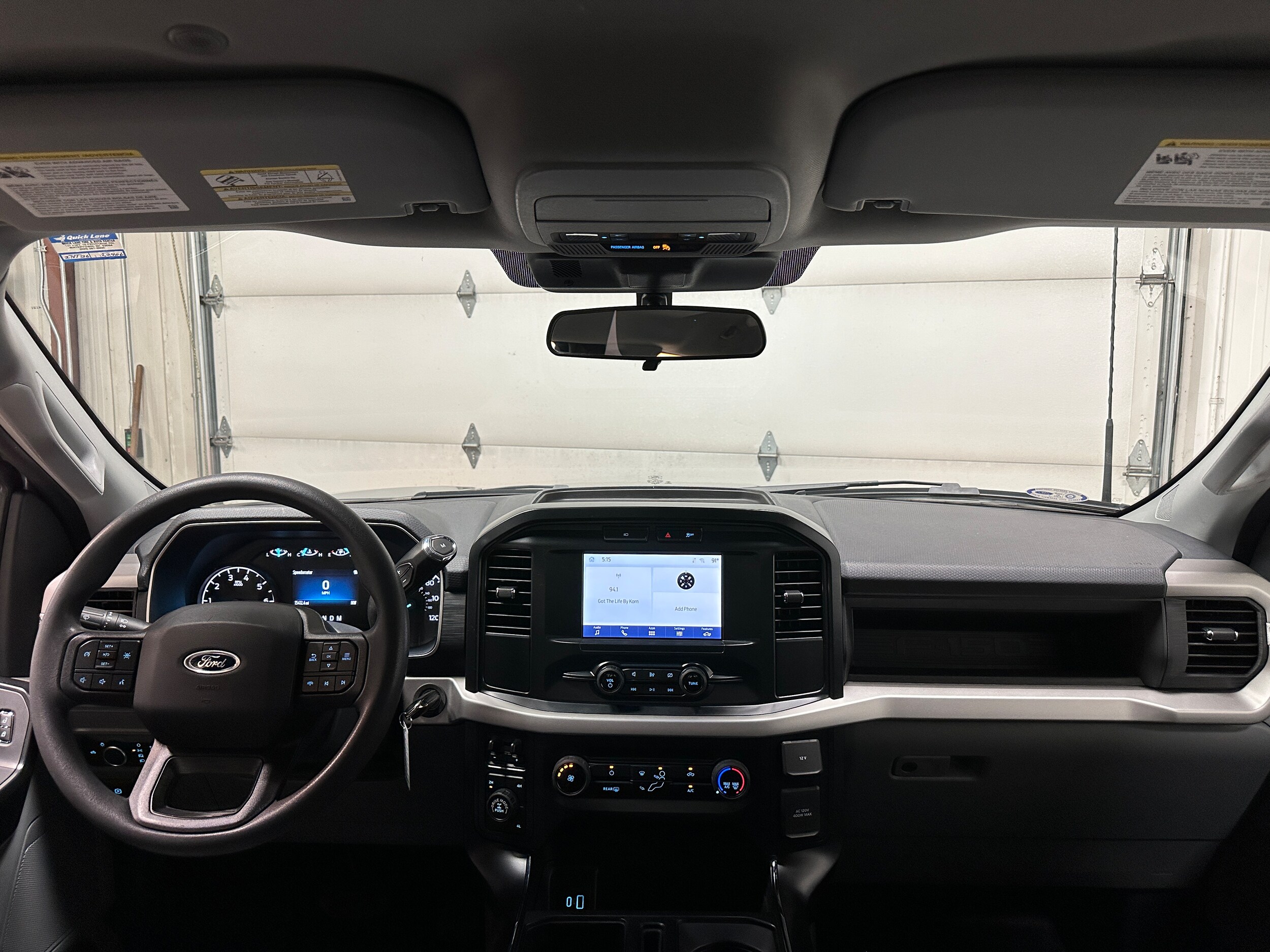 2022 Ford F-150 XL photo 2