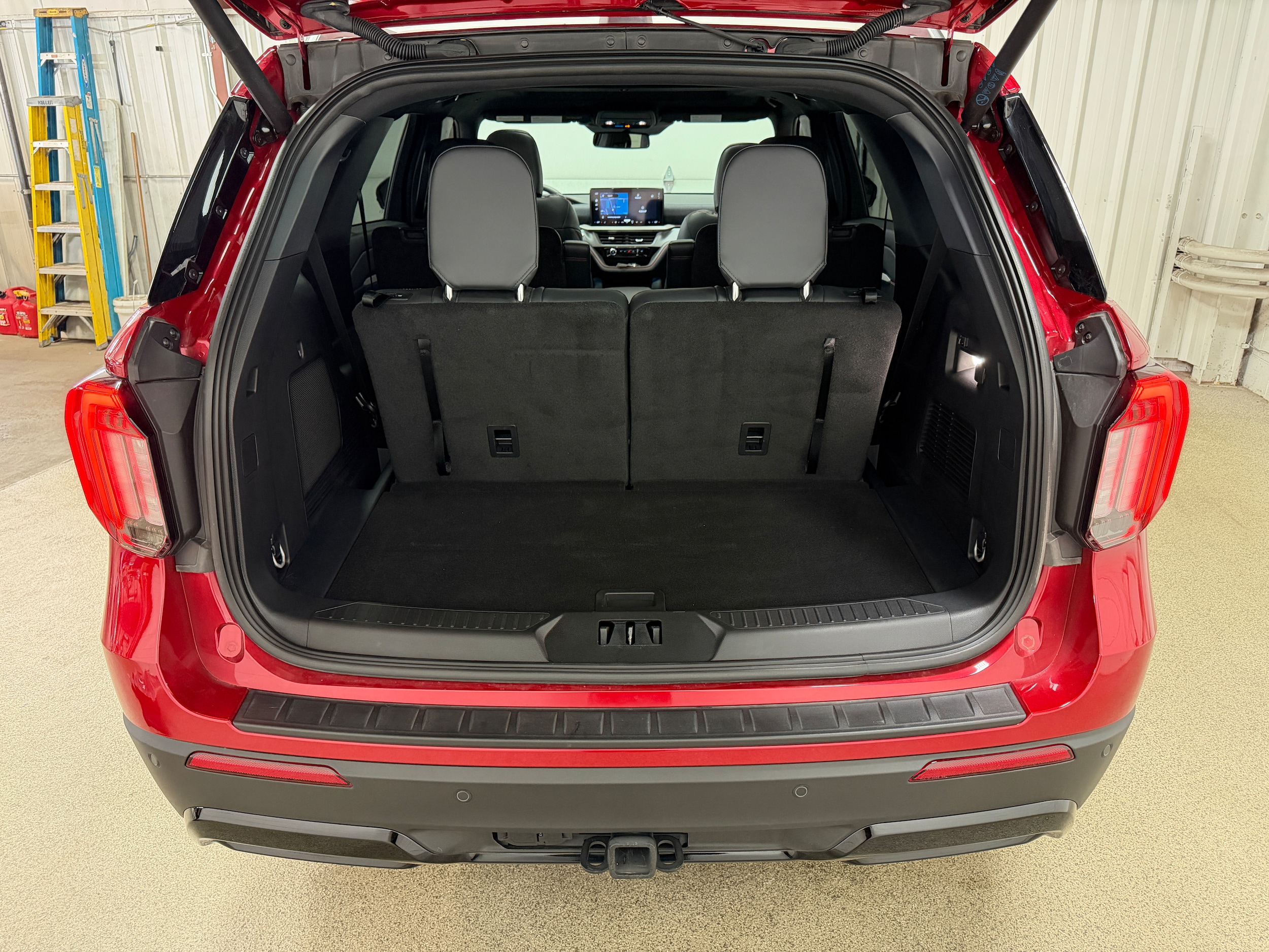 2026 Ford Explorer ST-LINE - Photo 31