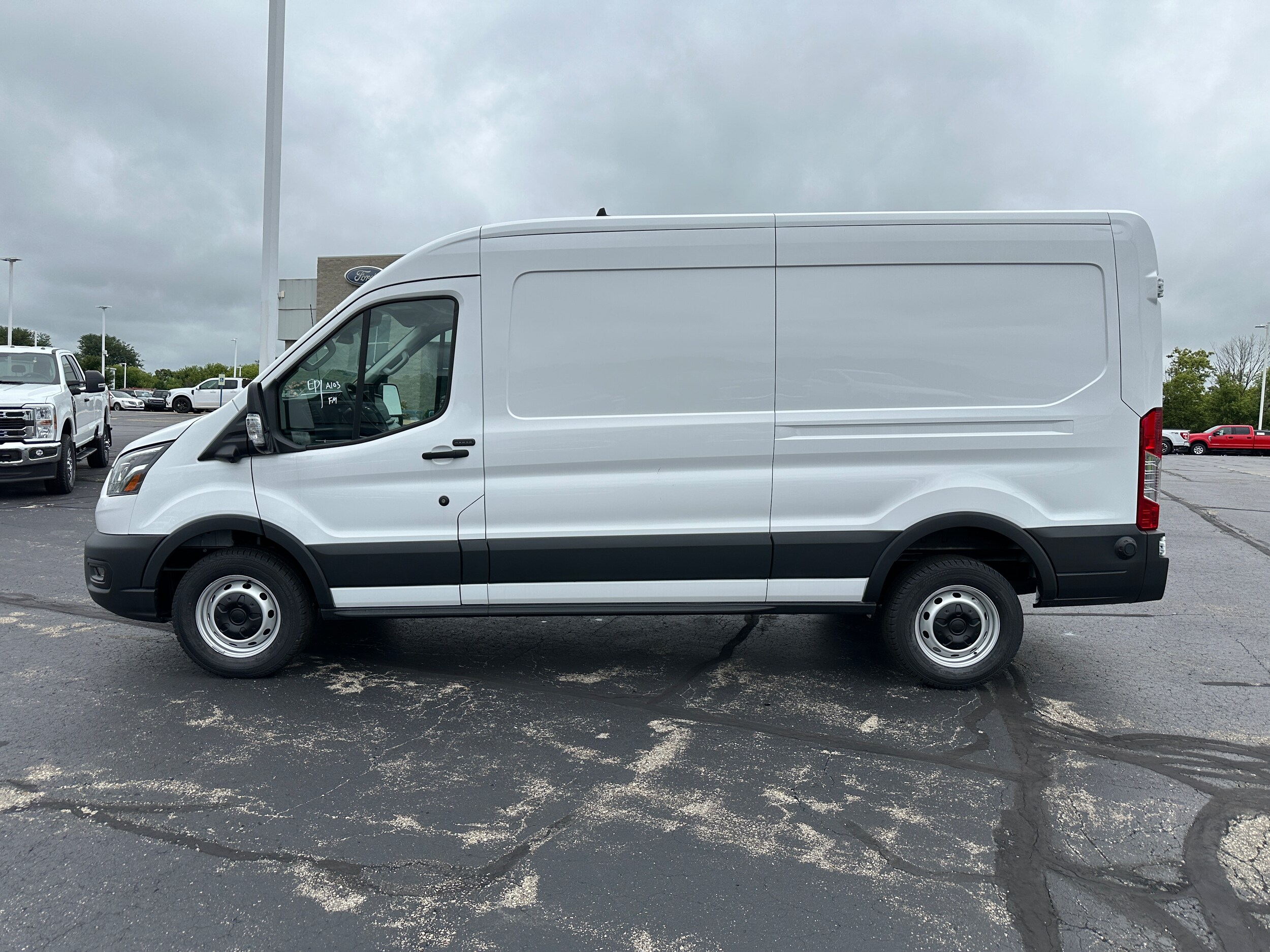 2025 Ford Transit Cargo Van photo 4