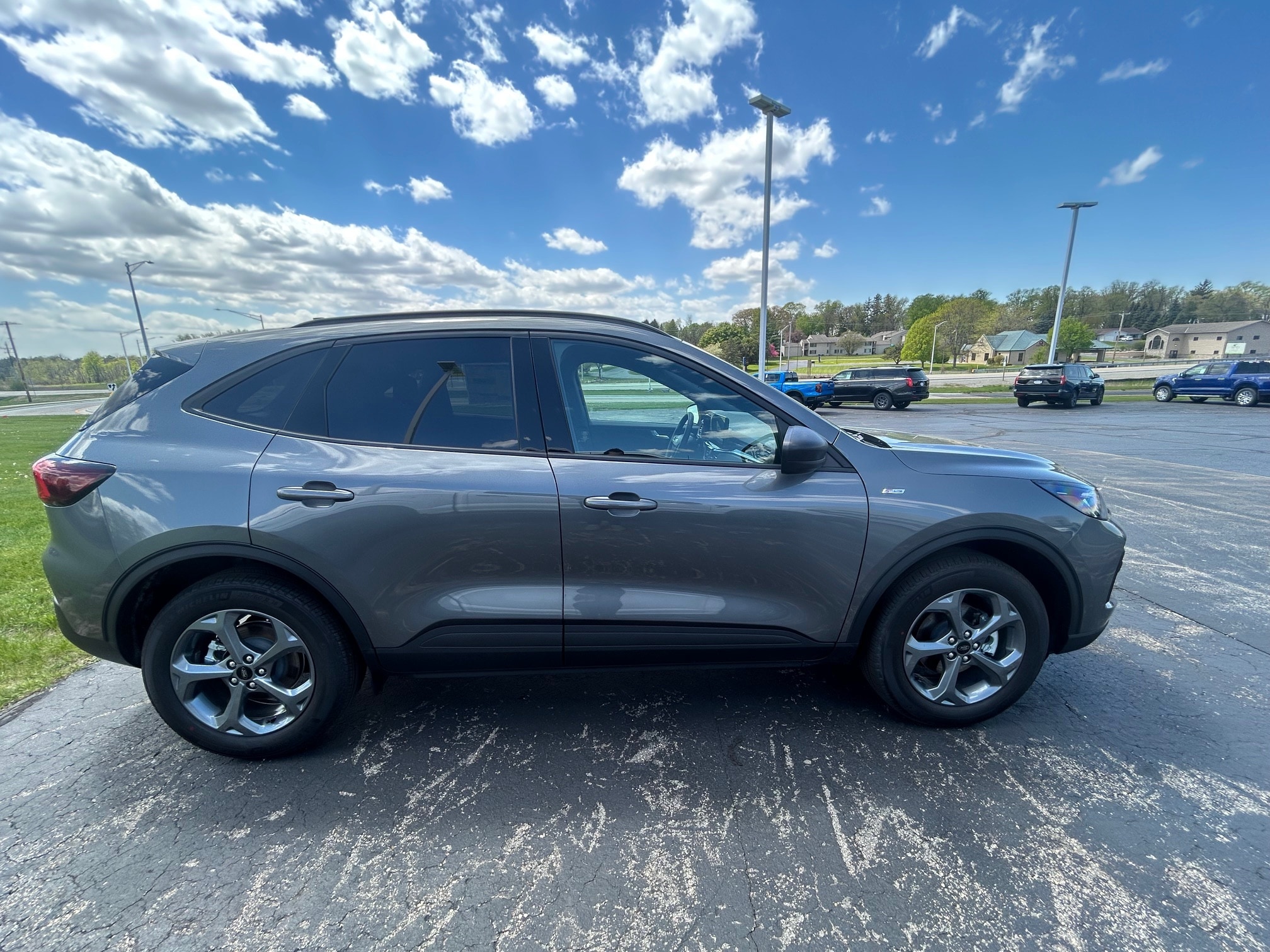 2026 Ford Escape ST-Line - Photo 6