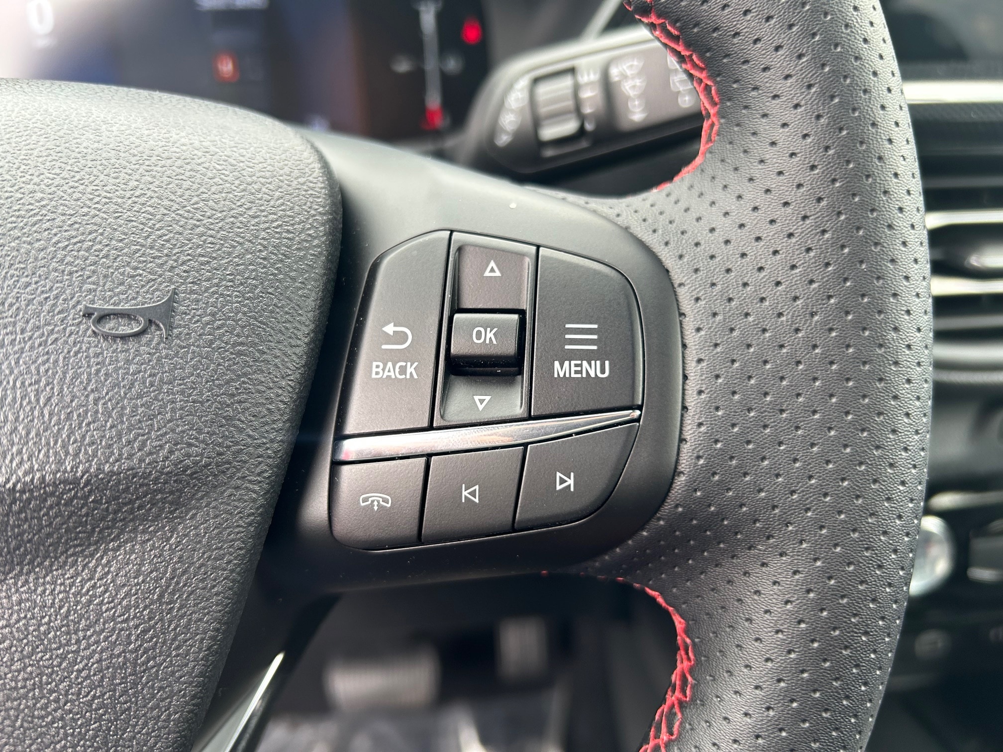 2026 Ford Escape ST-Line - Photo 10