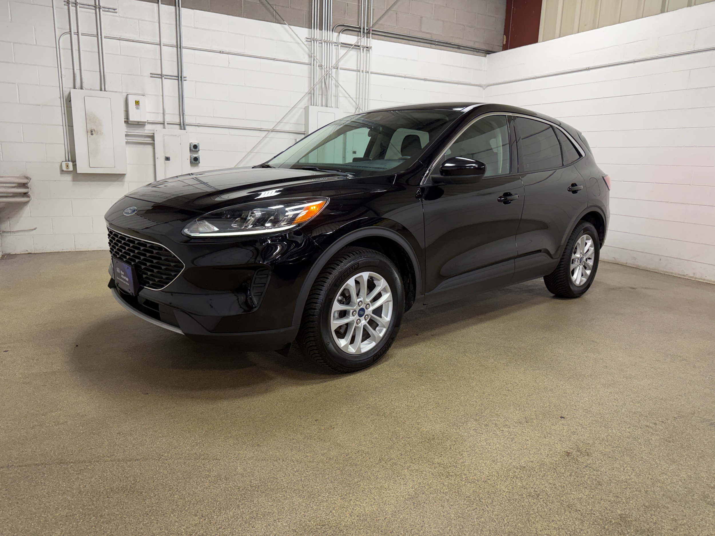 Certified 2020 Ford Escape SE with VIN 1FMCU9G68LUA26452 for sale in Watertown, WI