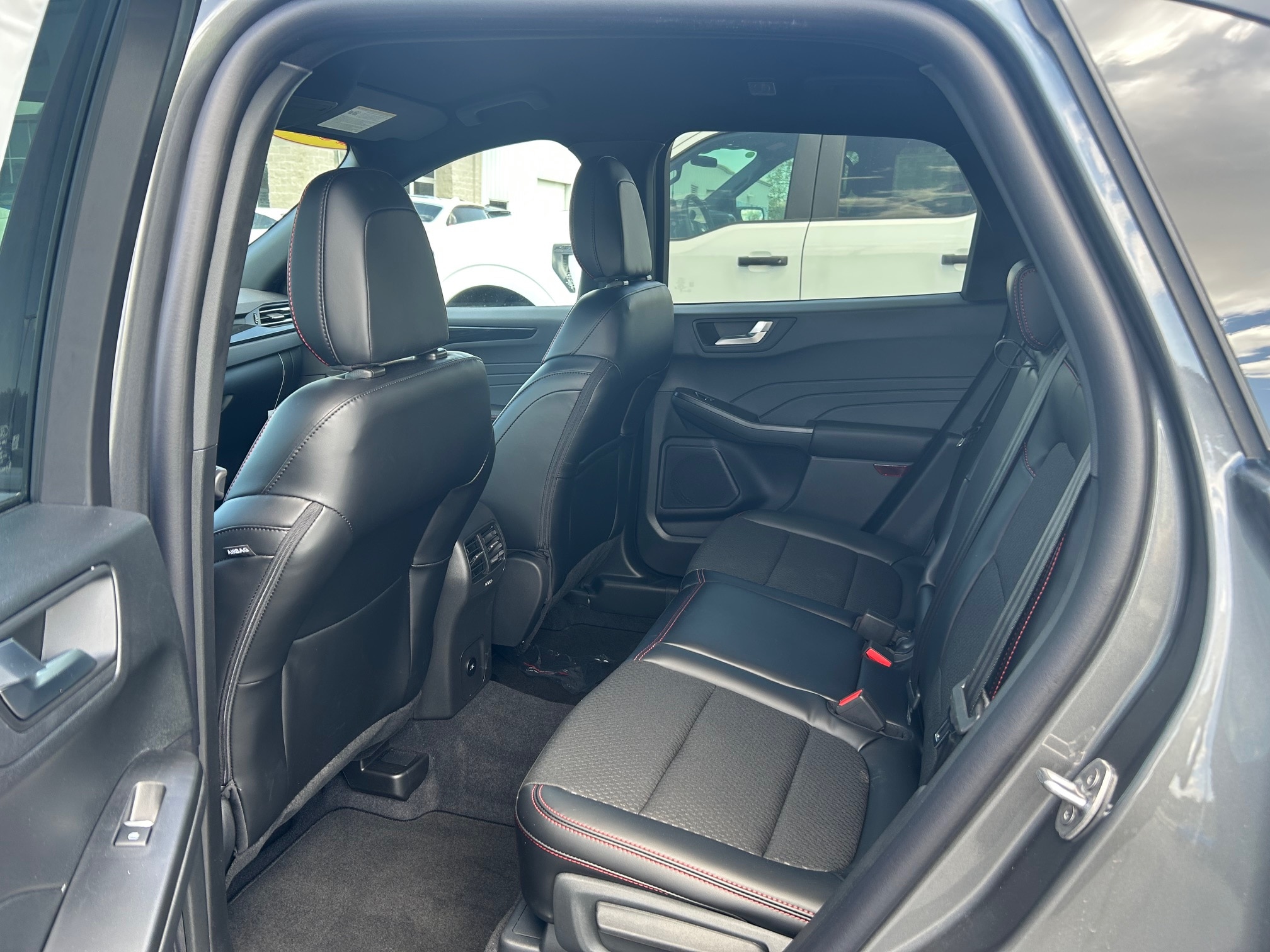 2026 Ford Escape ST-Line - Photo 19