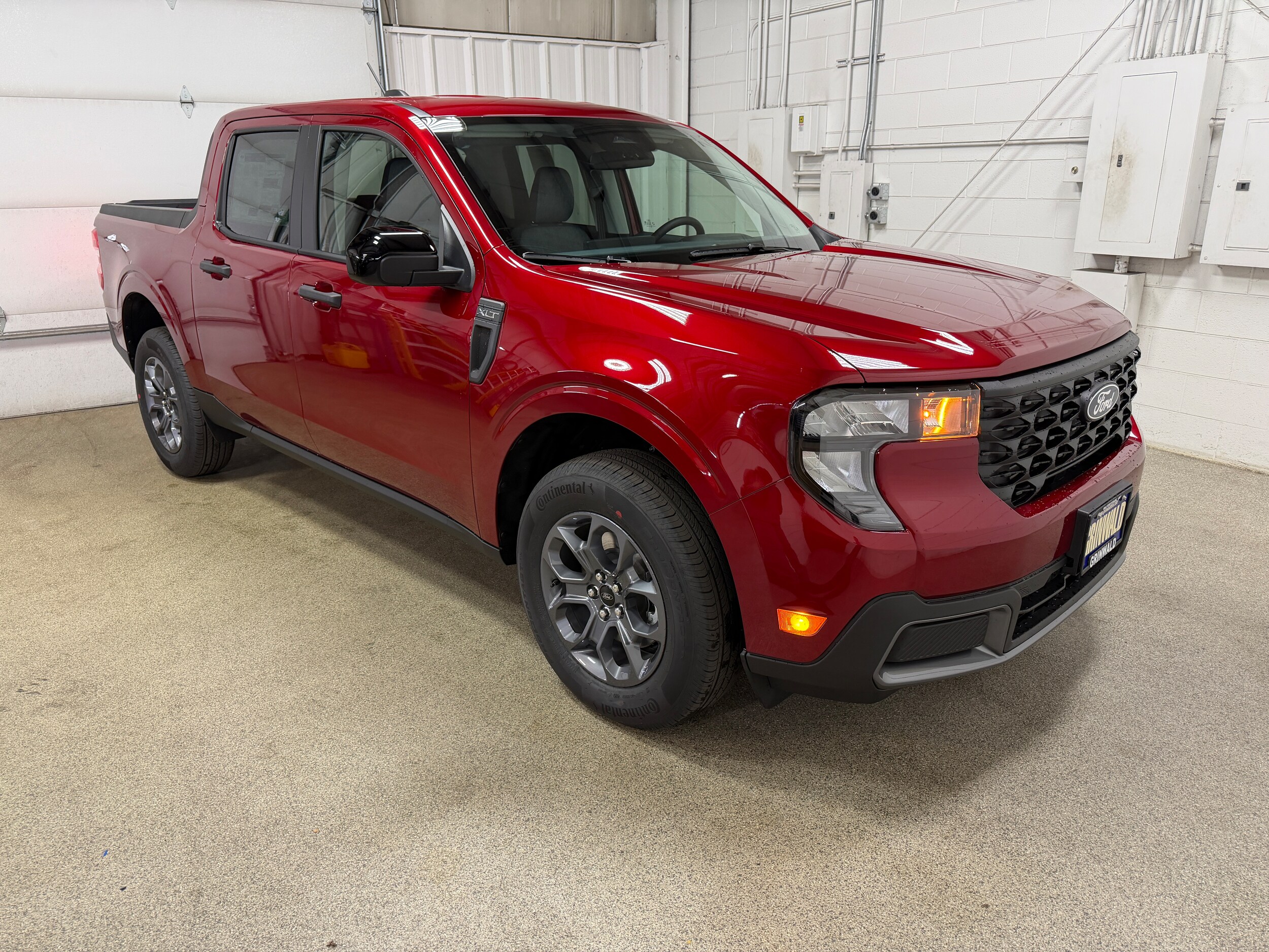 2025 Ford Maverick XLT photo 3