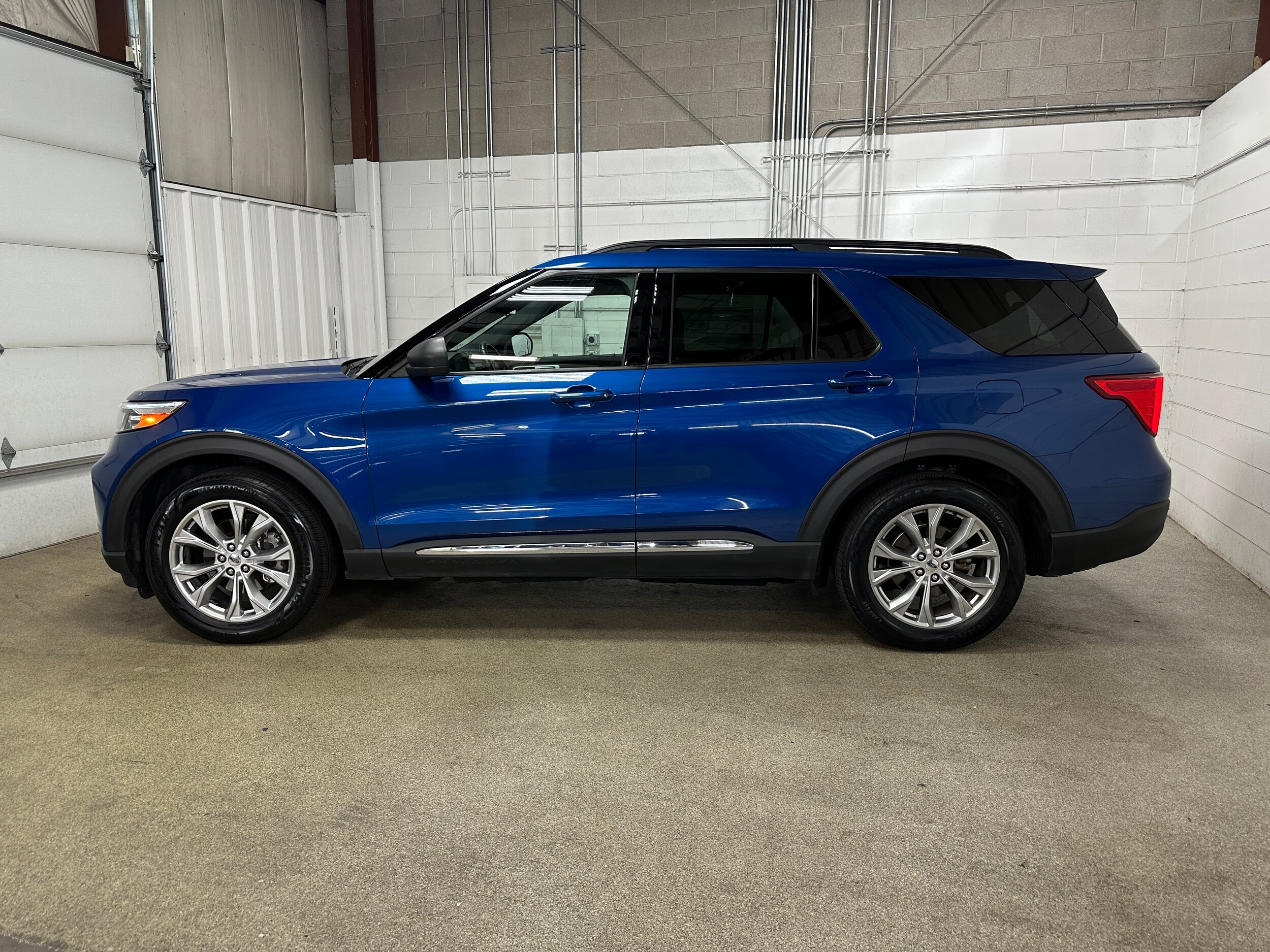2020 Ford Explorer XLT photo 4