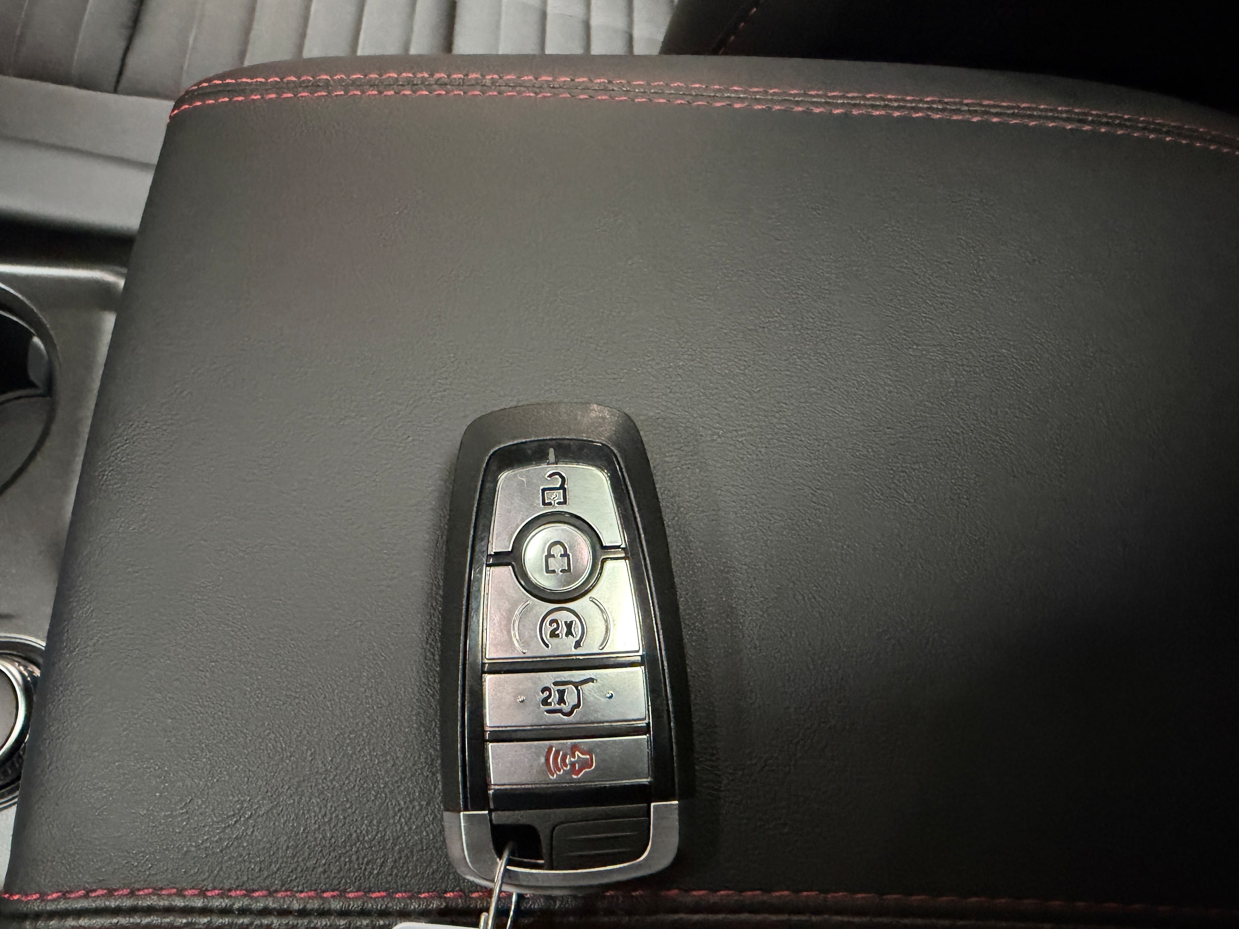 2026 Ford Explorer ST-LINE - Photo 42