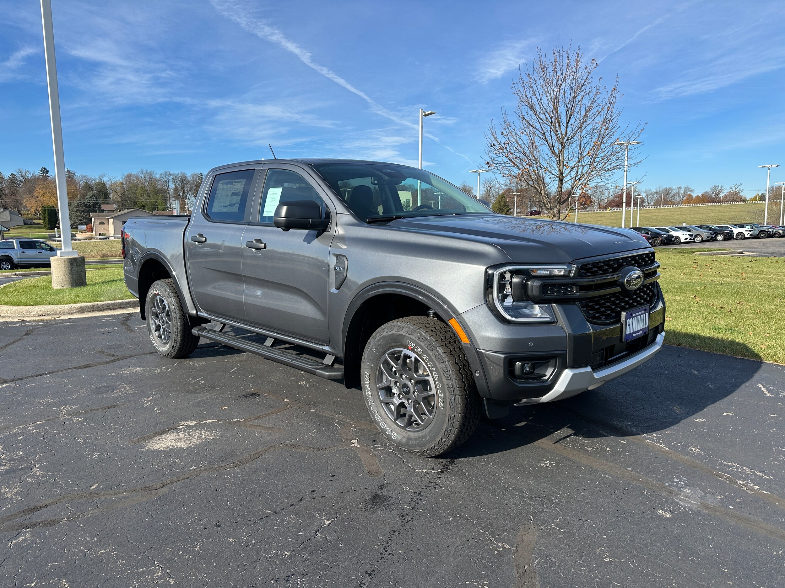 2024 Ford Ranger XLT photo 2
