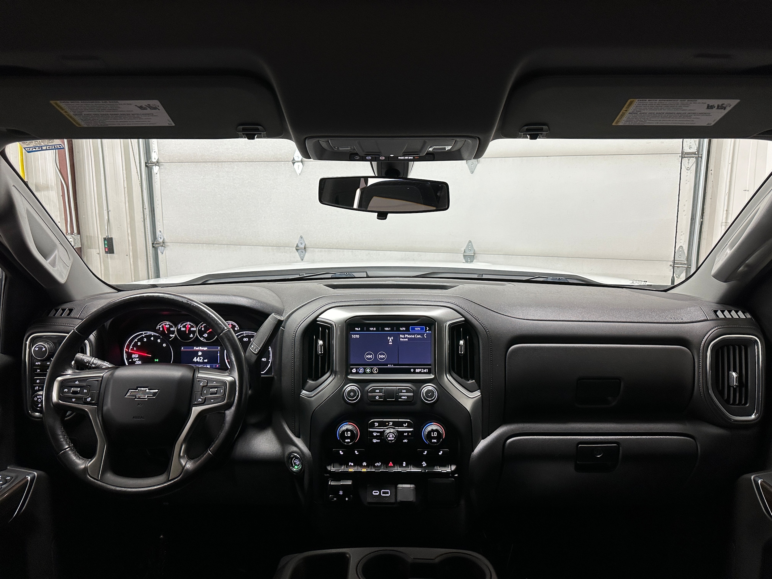 Used 2019 Chevrolet Silverado 1500 RST with VIN 3GCUYEEDXKG236365 for sale in Watertown, WI