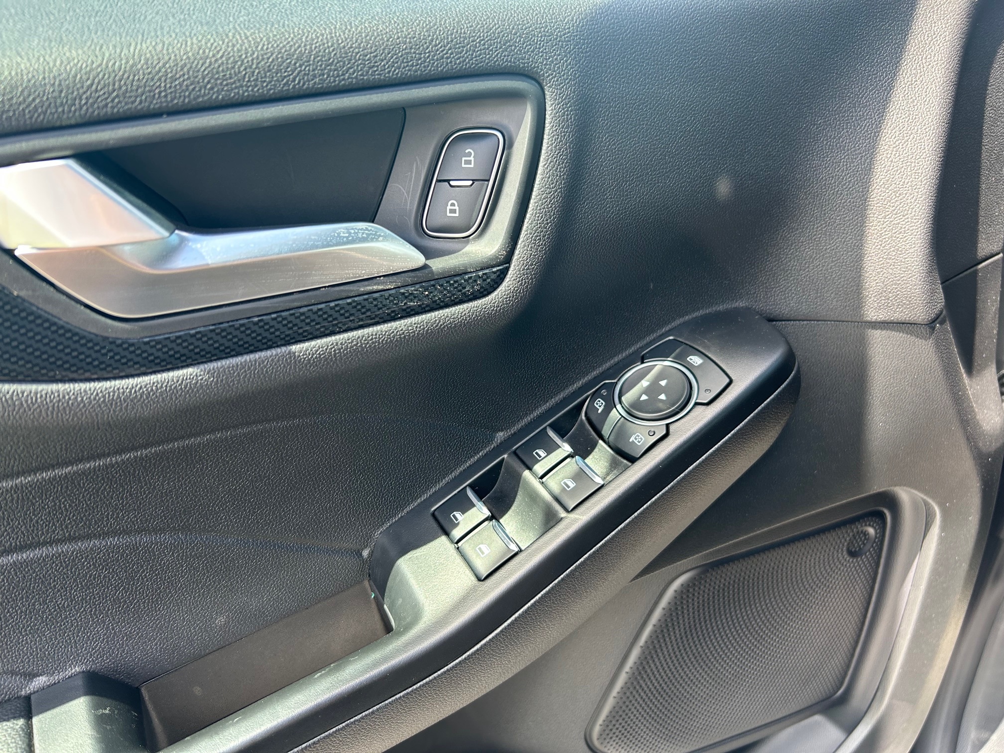 2026 Ford Escape ST-Line - Photo 16