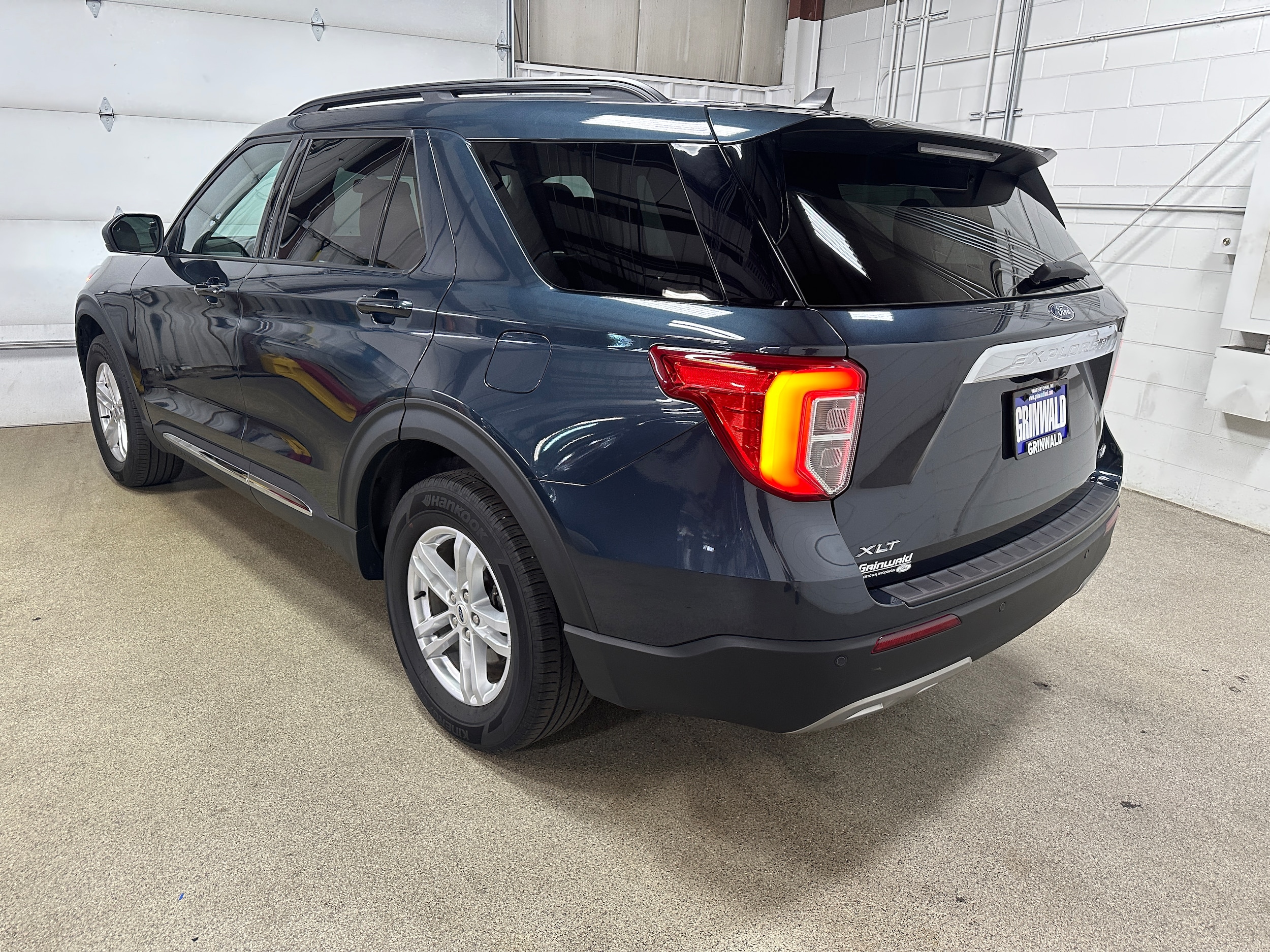 2023 Ford Explorer XLT - Photo 7