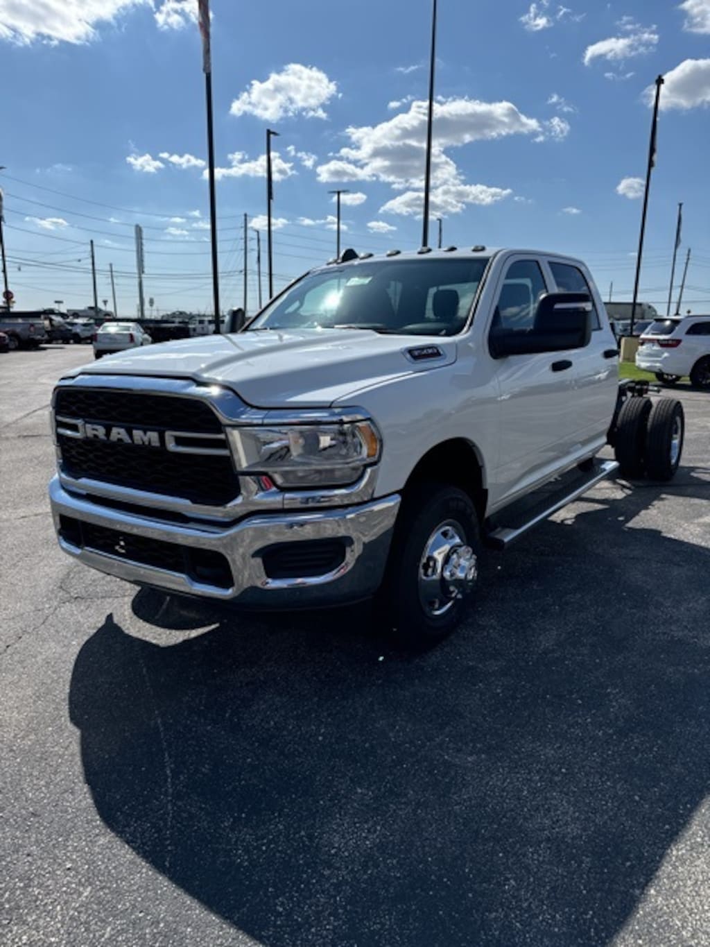 New 2024 Ram 3500 Chassis Cab 3500 TRADESMAN CREW CAB CHASSIS 4X4 60' CA Pickup