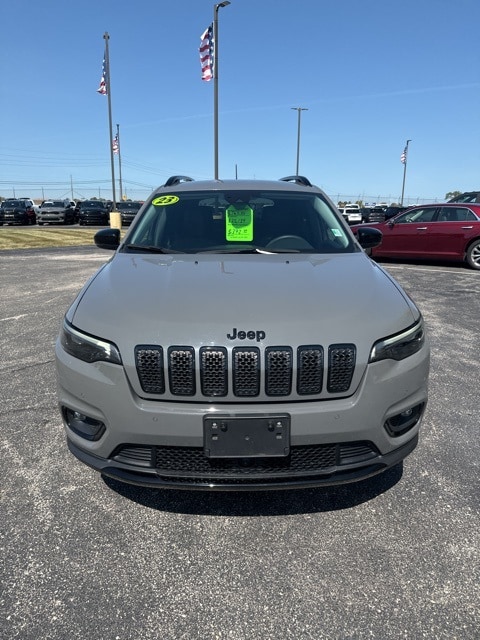 Used 2023 Jeep Cherokee Altitude Lux with VIN 1C4PJMMB3PD113782 for sale in Bunker Hill, IN