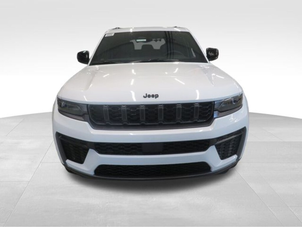 New 2026 Jeep Grand Cherokee LAREDO ALTITUDE 4X4 Sport Utility