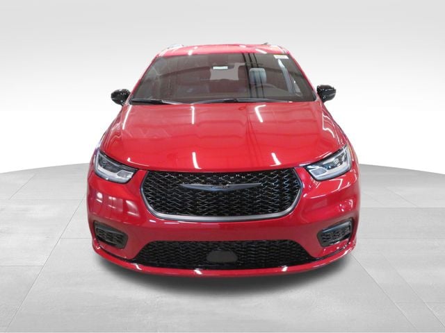 2026 Chrysler Pacifica Select - Photo 3
