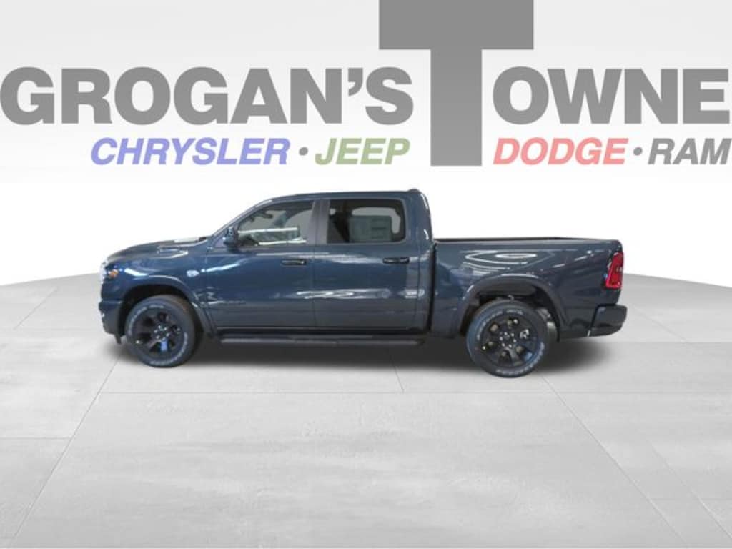 New 2026 Ram 1500 BIG HORN CREW CAB 4X4 5'7 BOX Pickup