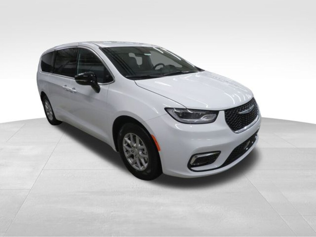 New 2026 Chrysler Pacifica SELECT Passenger Van