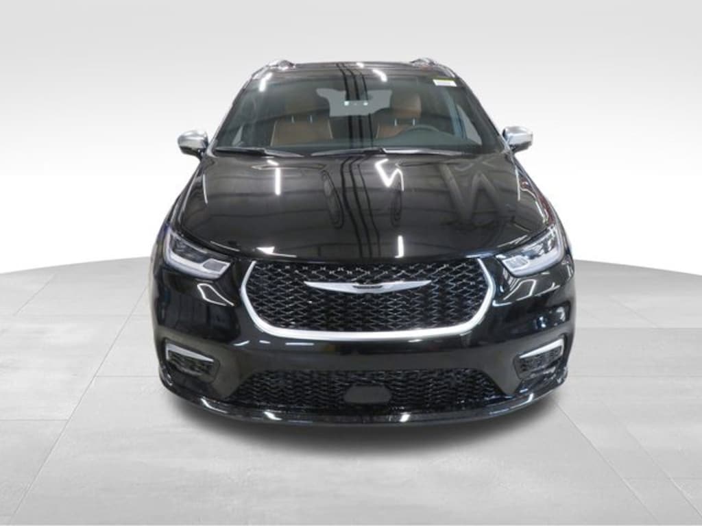 New 2026 Chrysler Pacifica PINNACLE Passenger Van