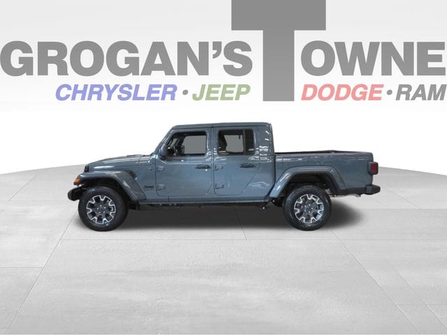 2026 Jeep Gladiator Sahara's photo