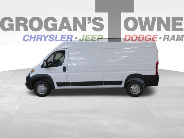 2026 RAM ProMaster Cargo Van Tradesman