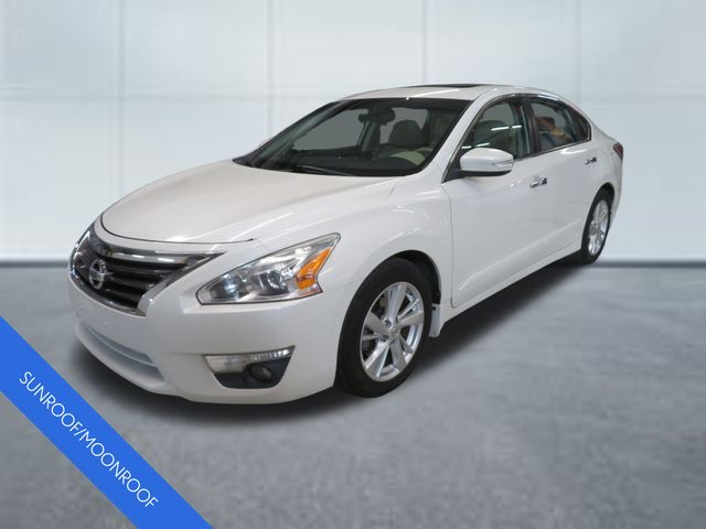 Used 2015 Nissan Altima SL with VIN 1N4AL3AP5FN872040 for sale in Toledo, OH