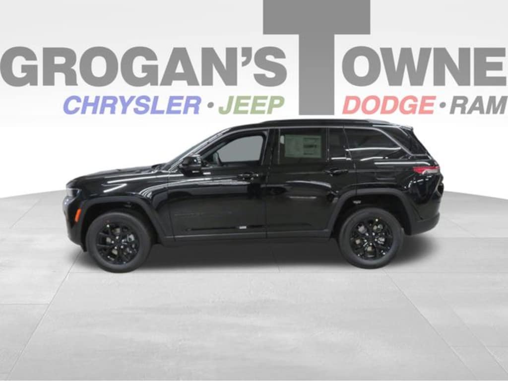 New 2026 Jeep Grand Cherokee LAREDO ALTITUDE 4X4 Sport Utility