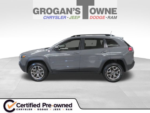 2022 Jeep Cherokee Trailhawk