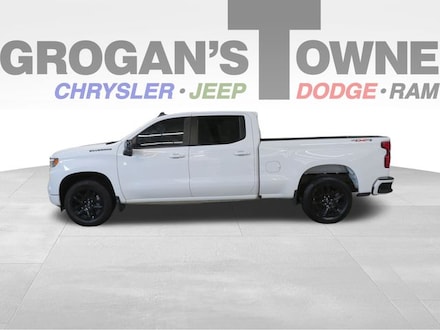 2022 Chevrolet Silverado 1500 RST Truck Crew Cab