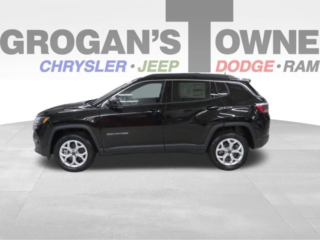 2026 Jeep Compass Latitude's photo