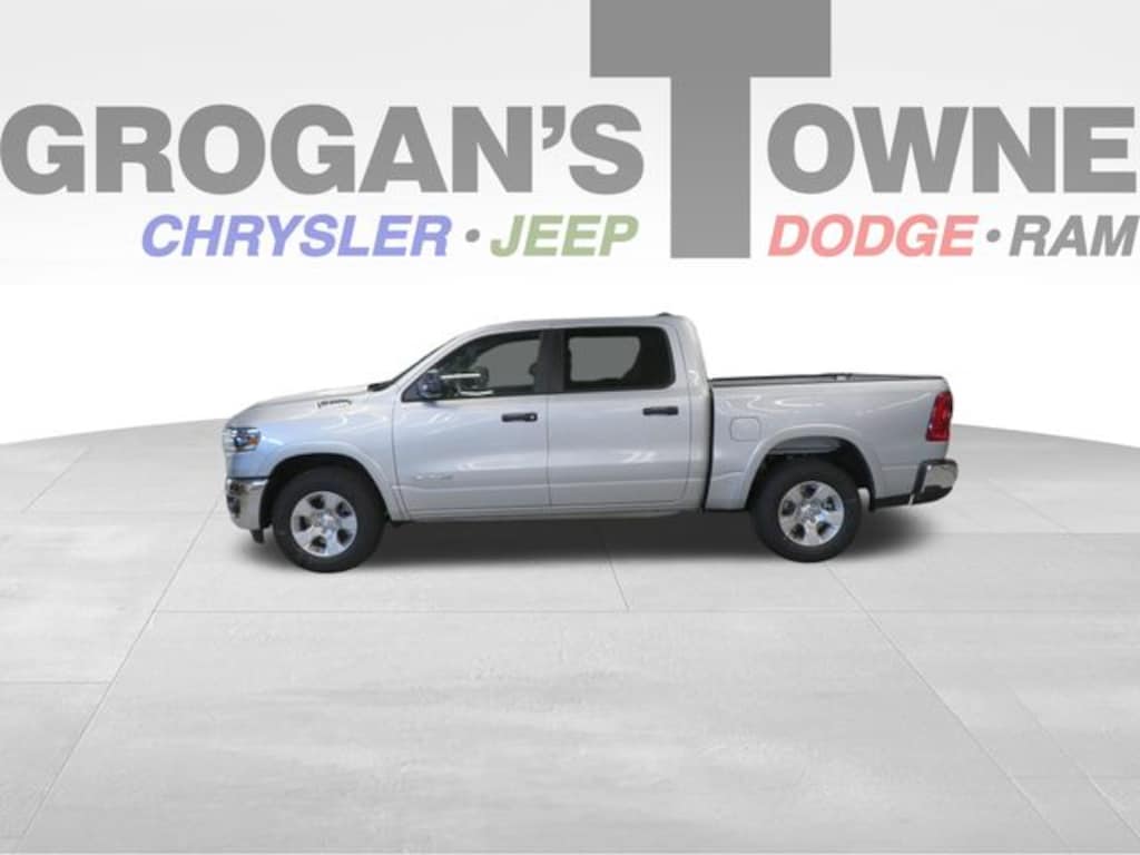 New 2026 Ram 1500 BIG HORN CREW CAB 4X4 5'7 BOX Pickup