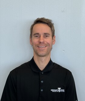 Staff member Justin Schwartz from ID_42c2347a6bbe