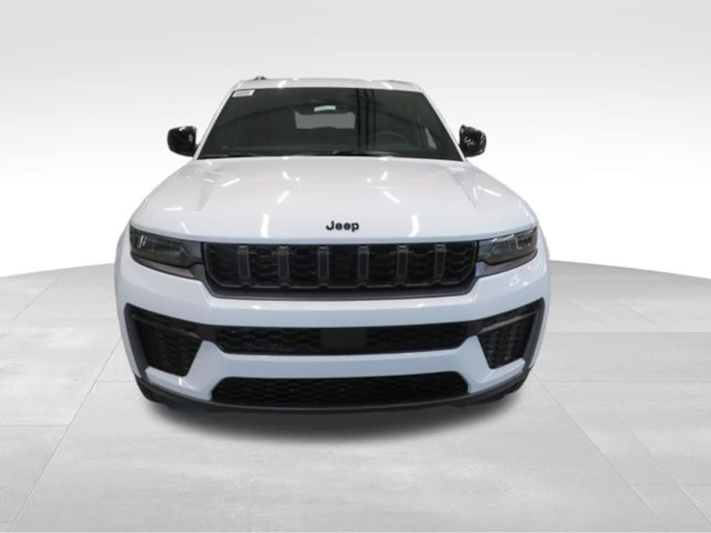 New 2026 Jeep Grand Cherokee LAREDO ALTITUDE 4X4 Sport Utility