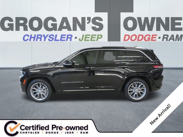 2022 Jeep Grand Cherokee Summit's photo