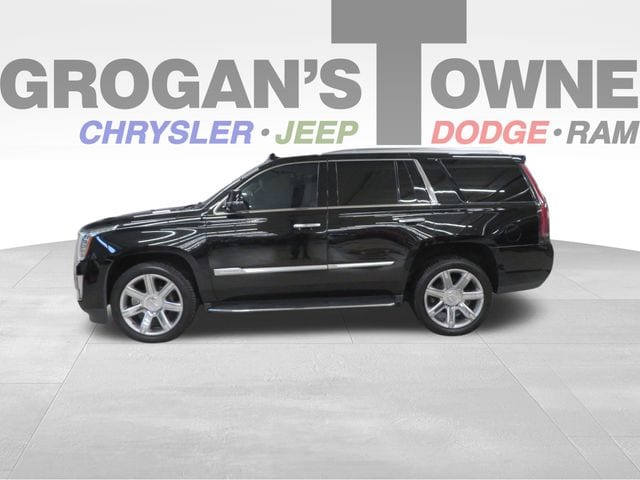 2019 Cadillac Escalade Luxury's photo