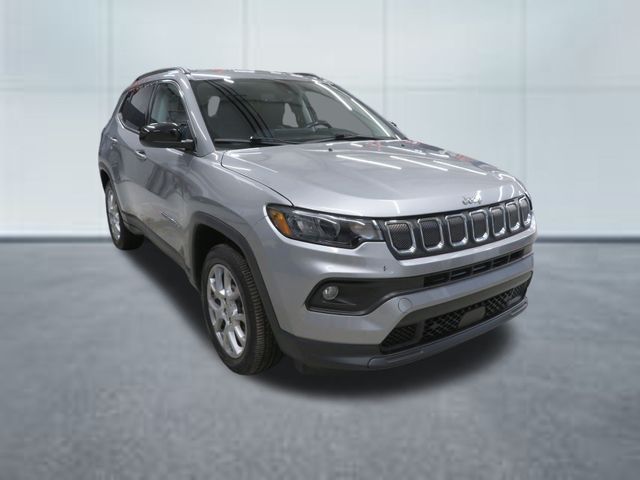 2022 Jeep Compass Latitude Lux Altitude photo 3