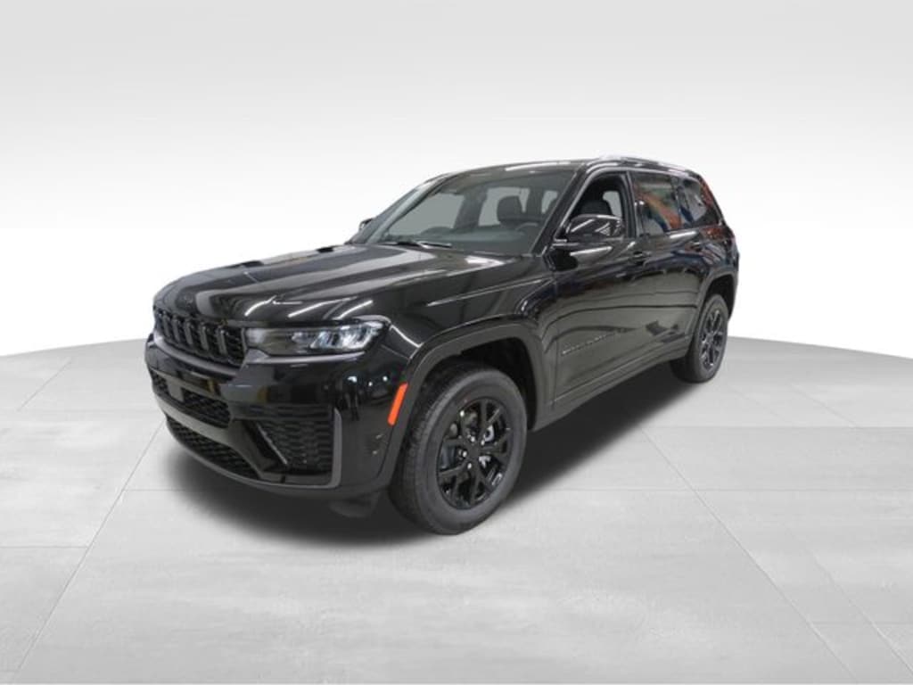 New 2026 Jeep Grand Cherokee LAREDO ALTITUDE 4X4 Sport Utility