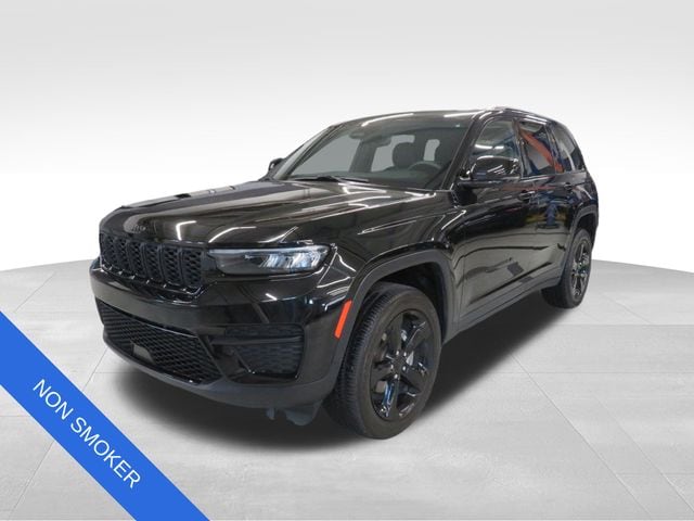 Certified 2023 Jeep Grand Cherokee Altitude with VIN 1C4RJHAG0PC570197 for sale in Toledo, OH