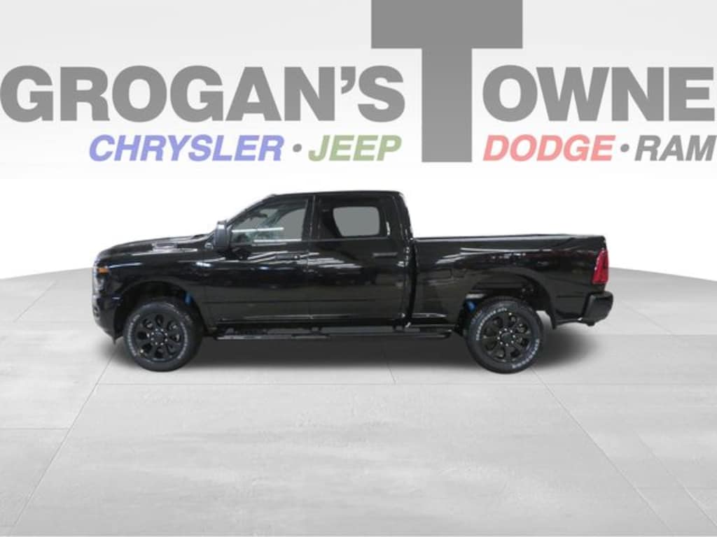 New 2026 Ram 2500 BIG HORN CREW CAB 4X4 6'4 BOX Pickup